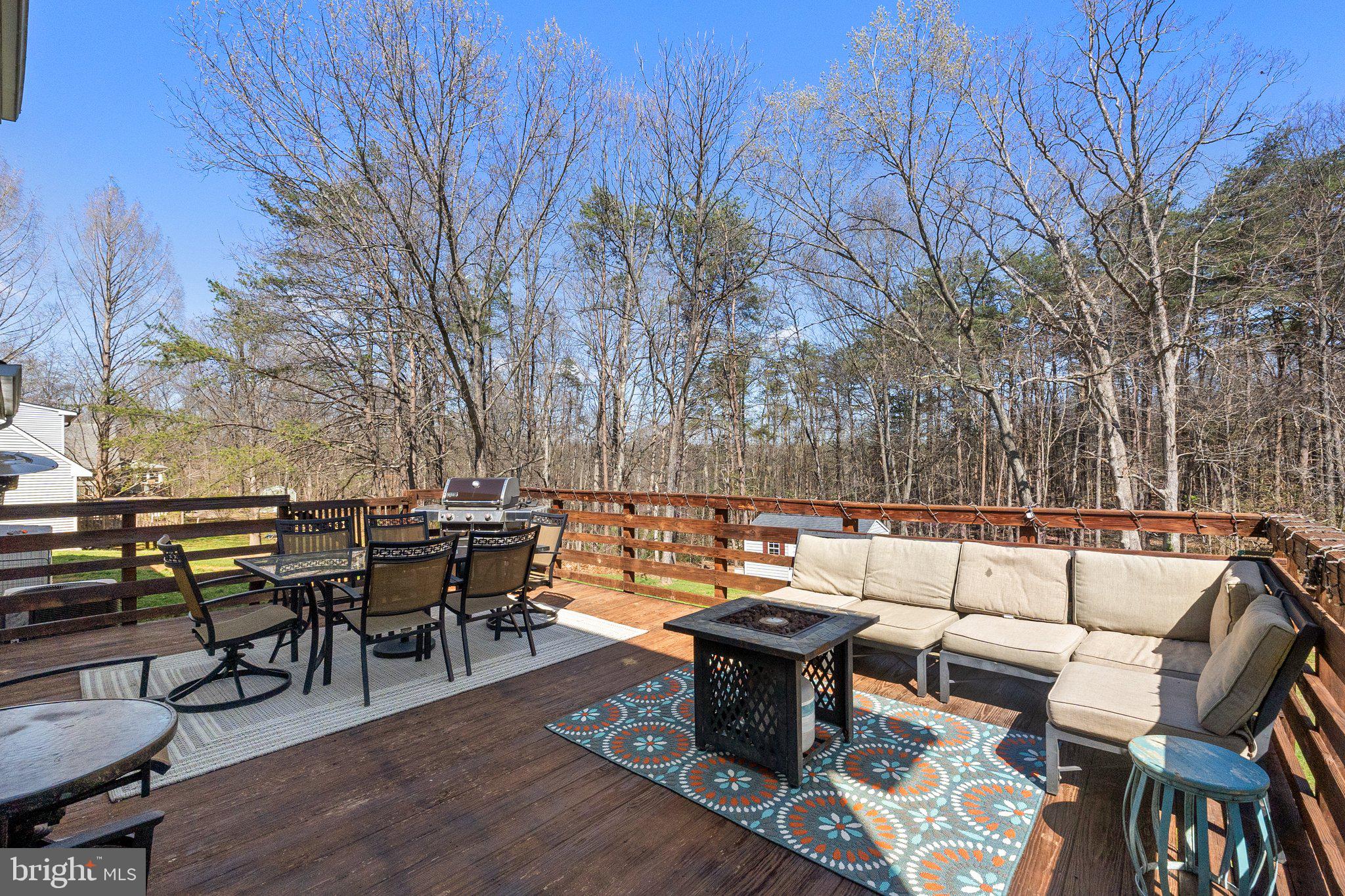 LAKE HOLIDAY ESTATES - Residential