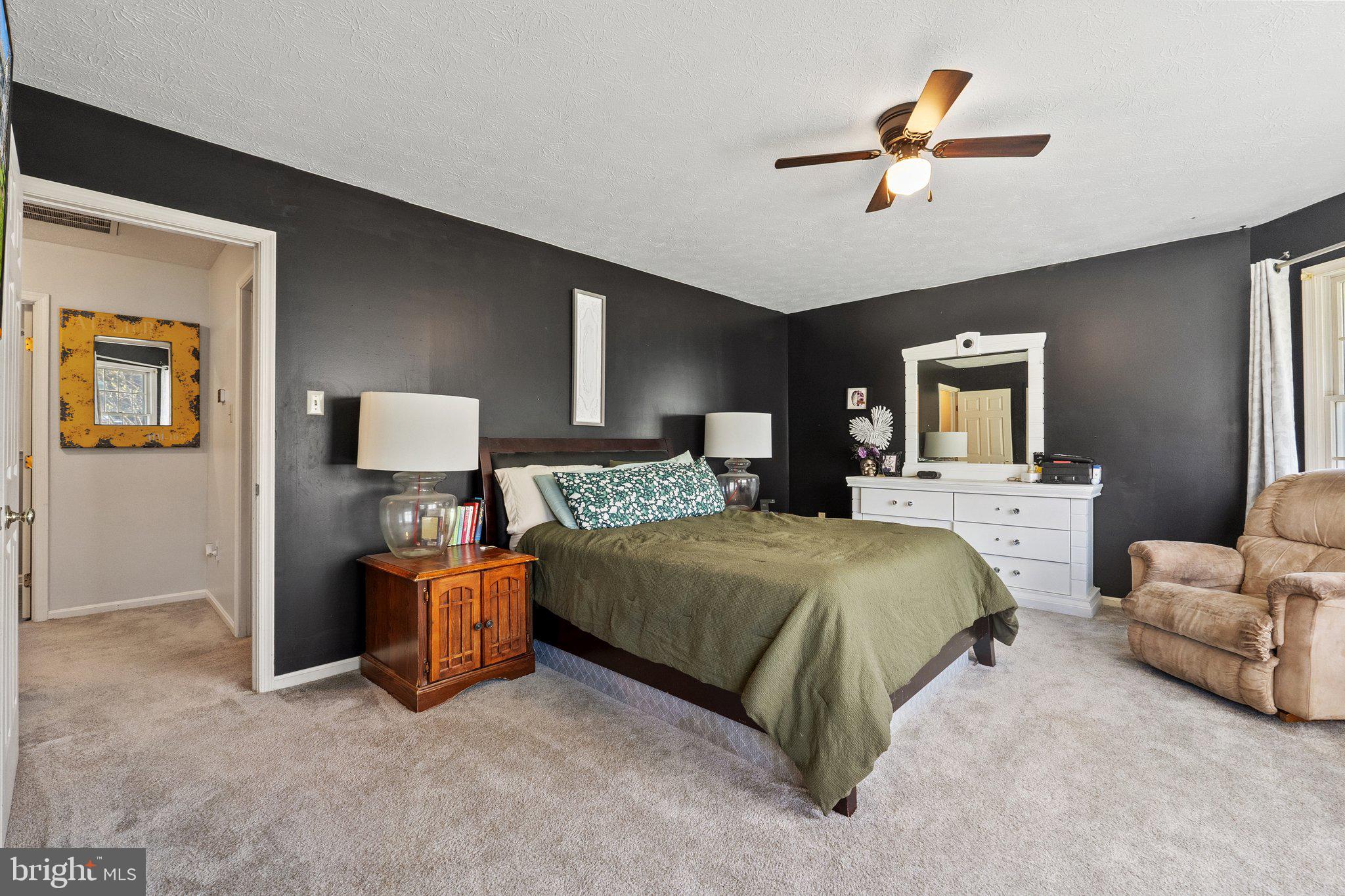 LAKE HOLIDAY ESTATES - Residential