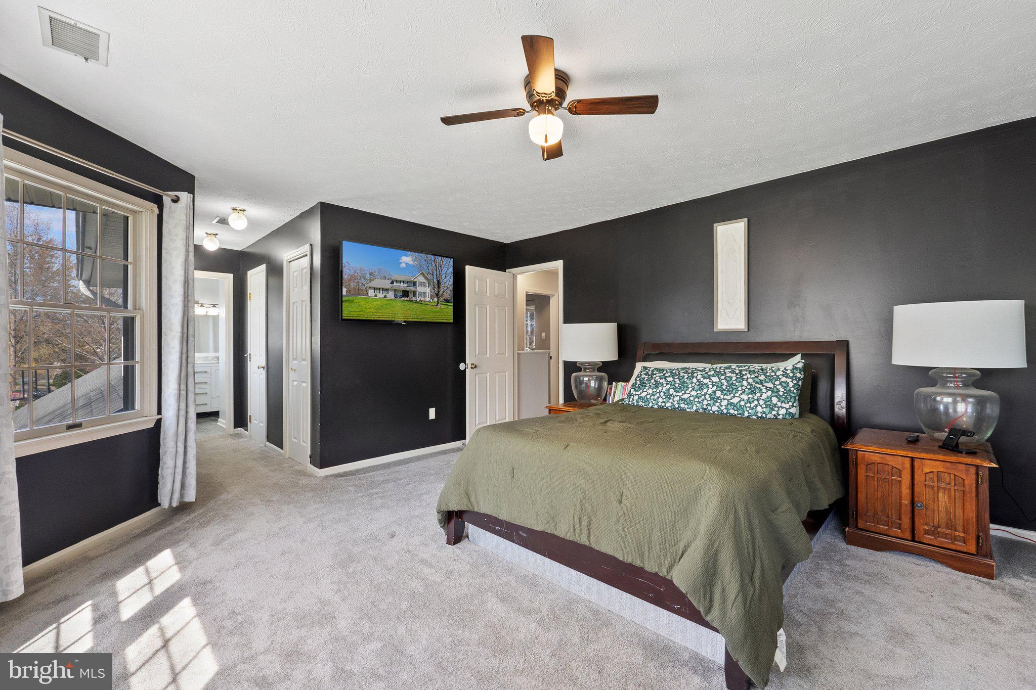 LAKE HOLIDAY ESTATES - Residential