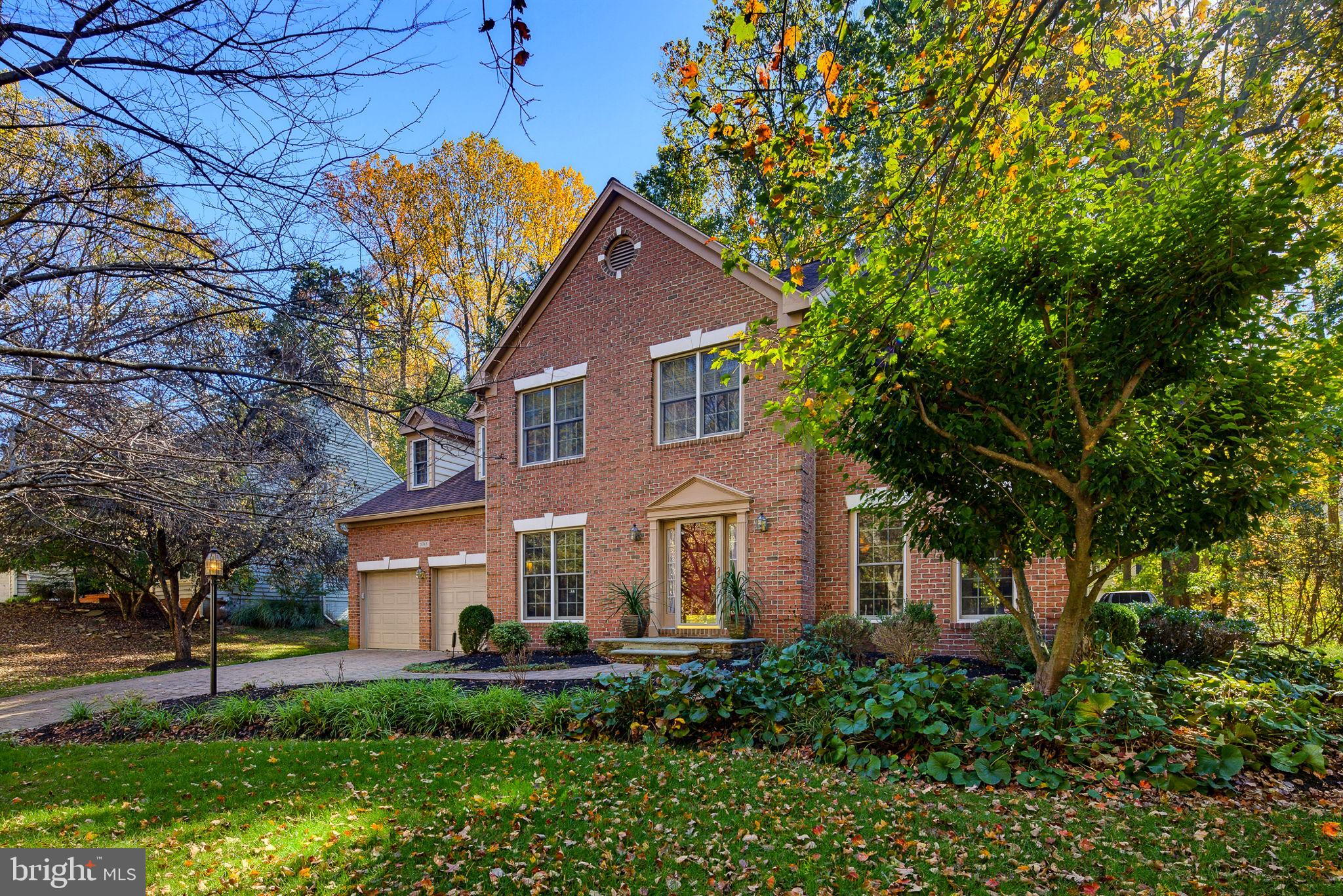 5365 WOODNOTE LANE