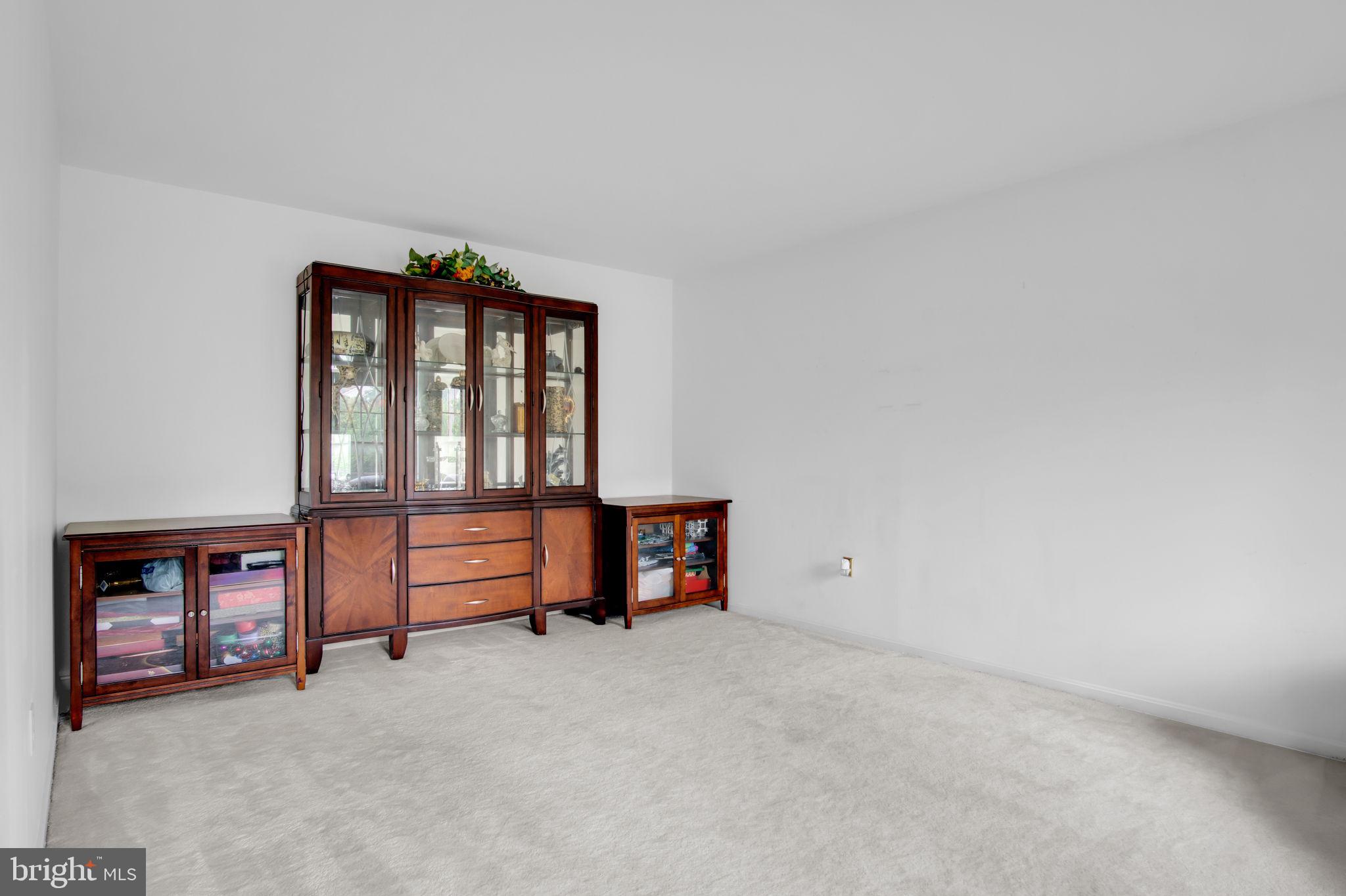 SOUTHPOINT - Residential