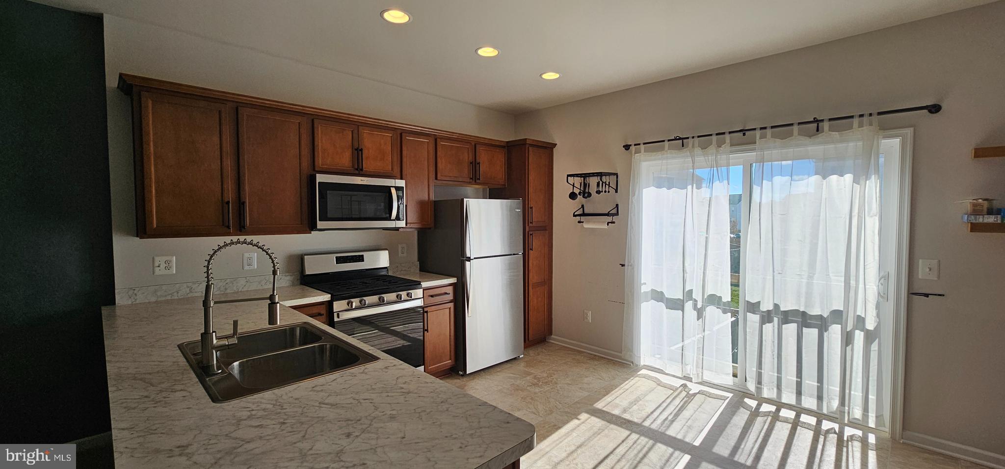 SNOWDEN BRIDGE - Residential Lease