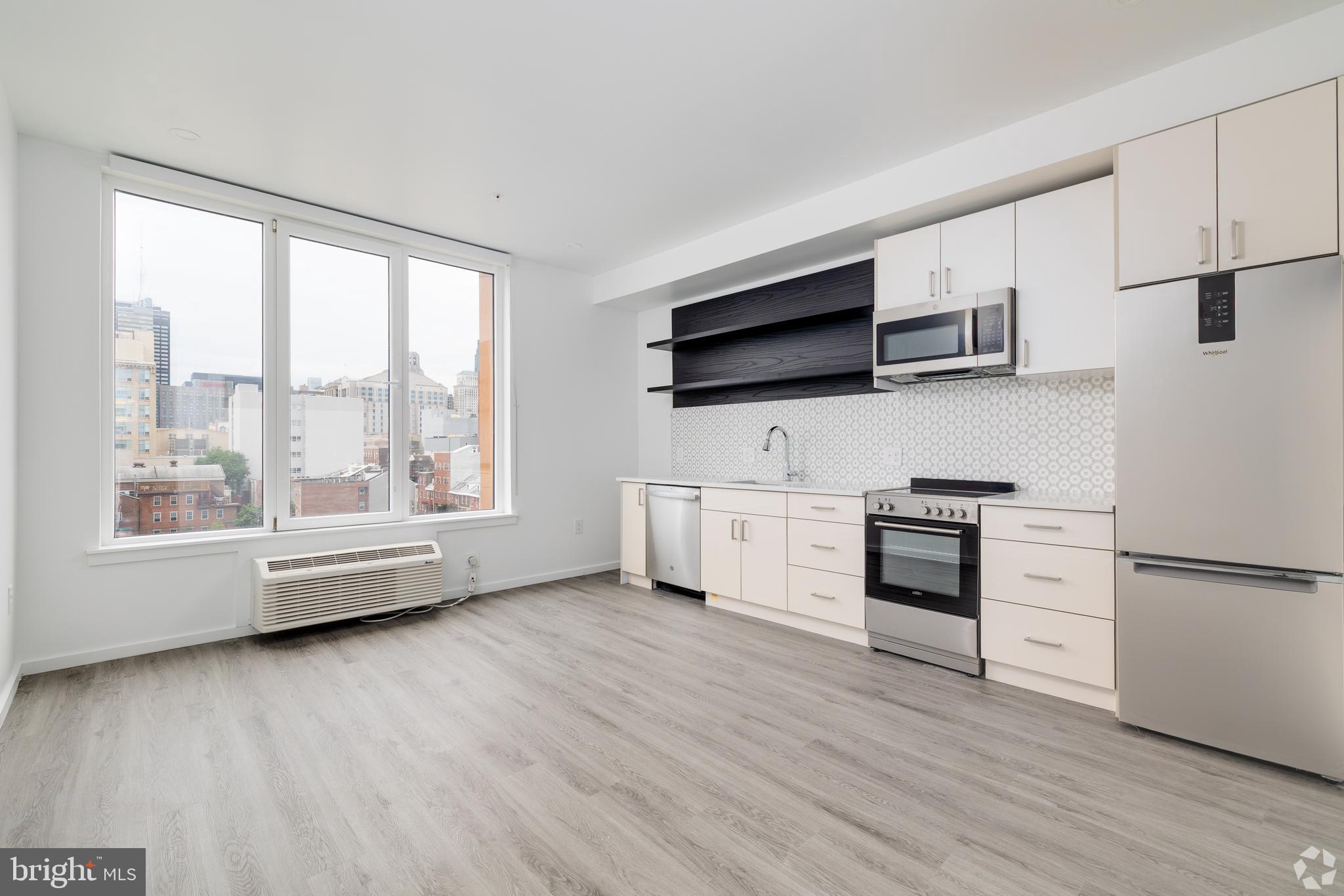 CENTER CITY - Residential Lease