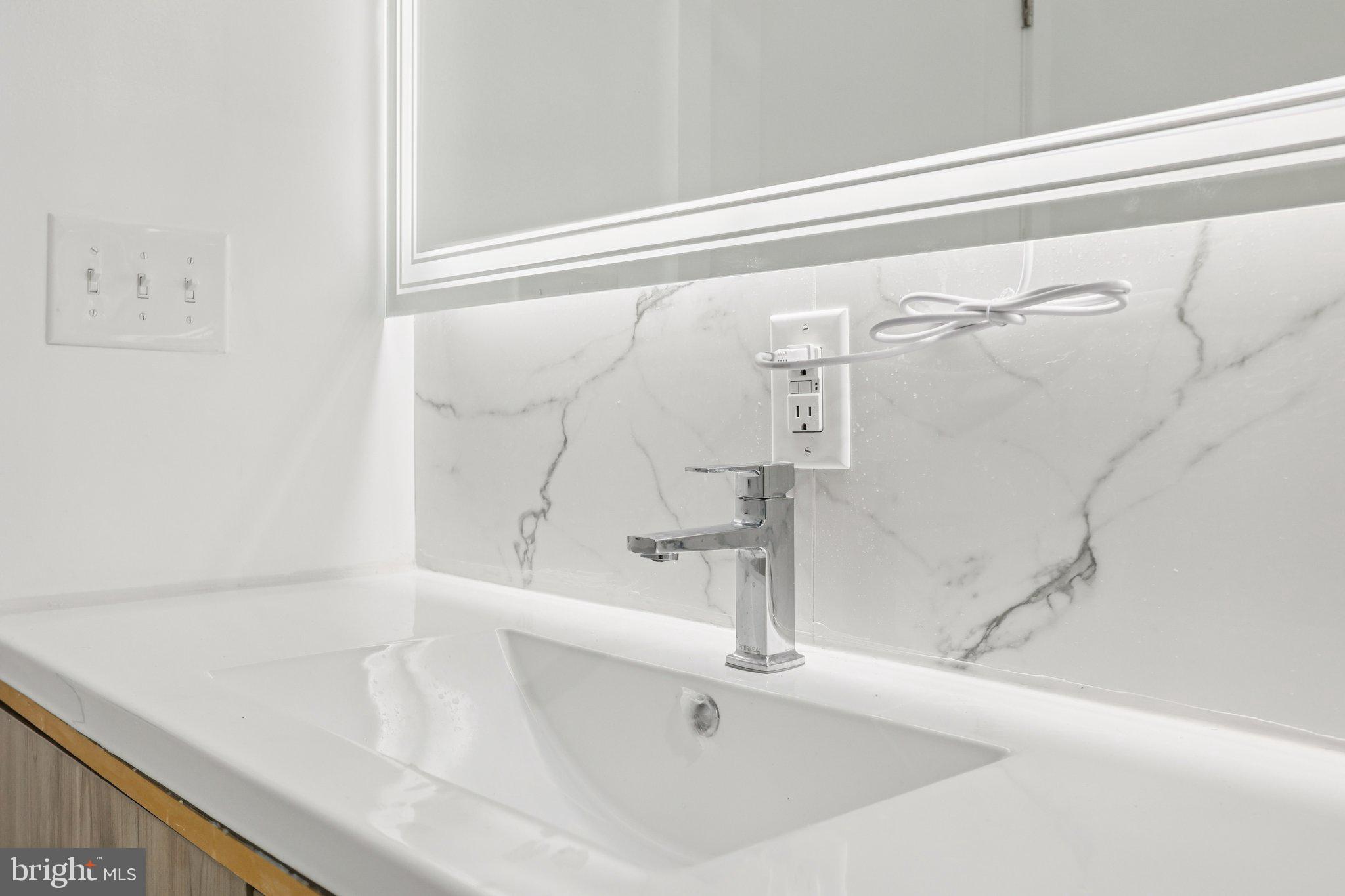 CENTER CITY - Residential Lease