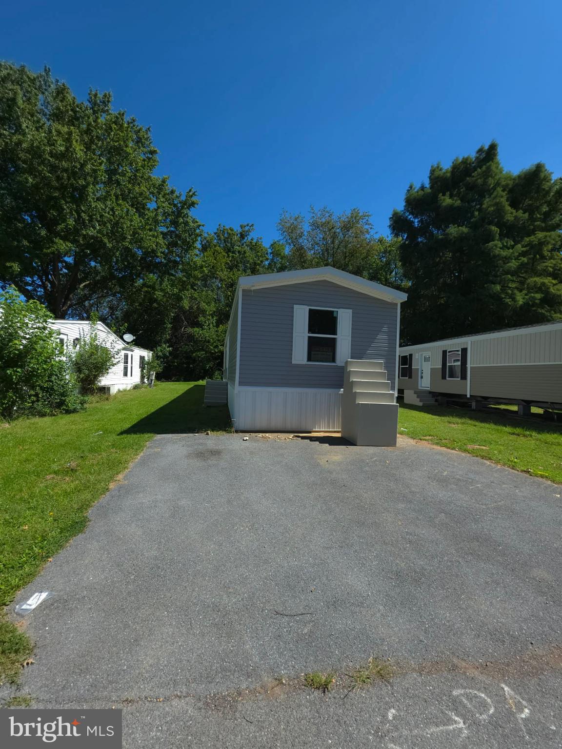 333 BAHAMA CIRCLE