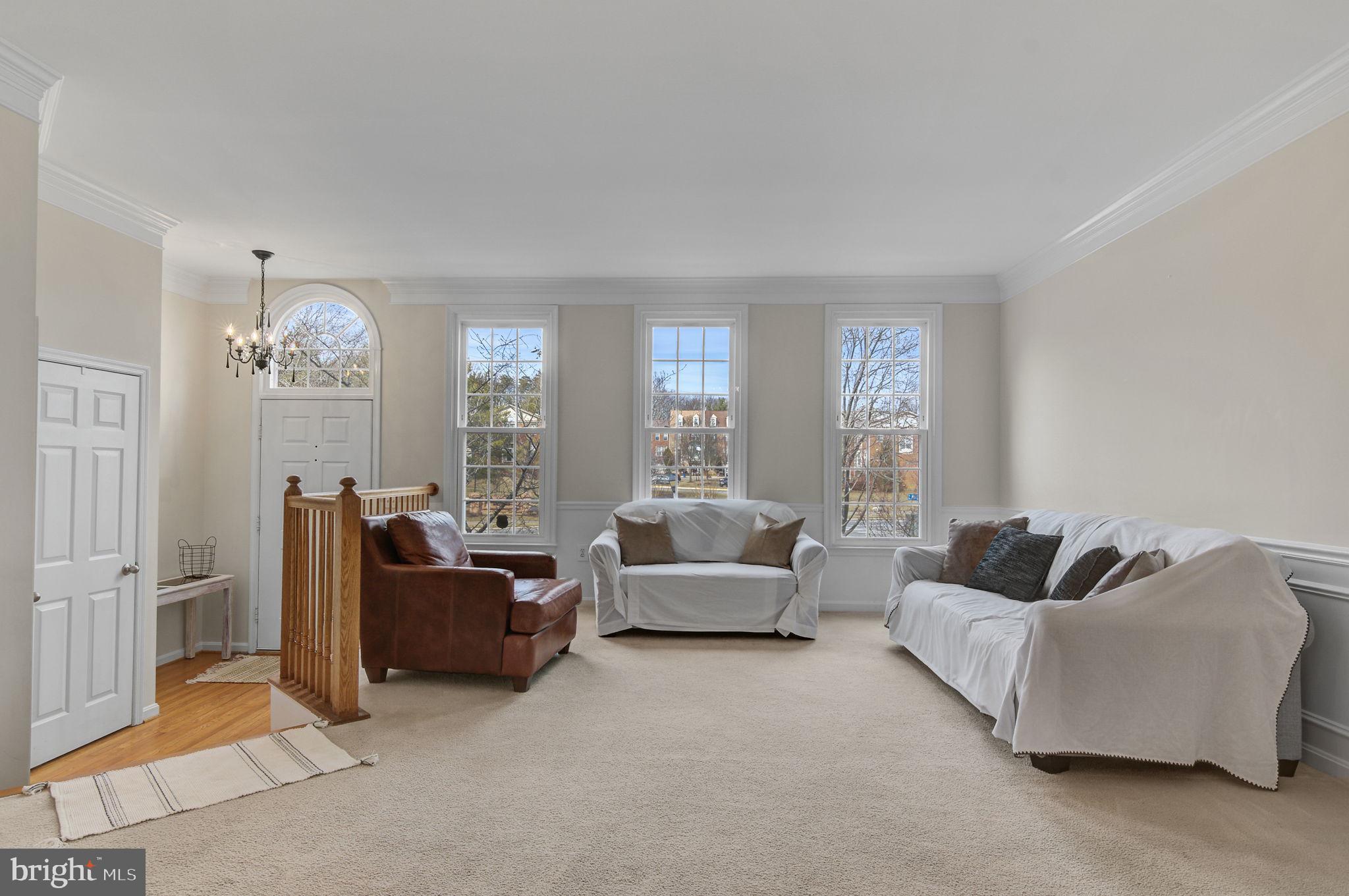 7693 LAVENHAM LANDING