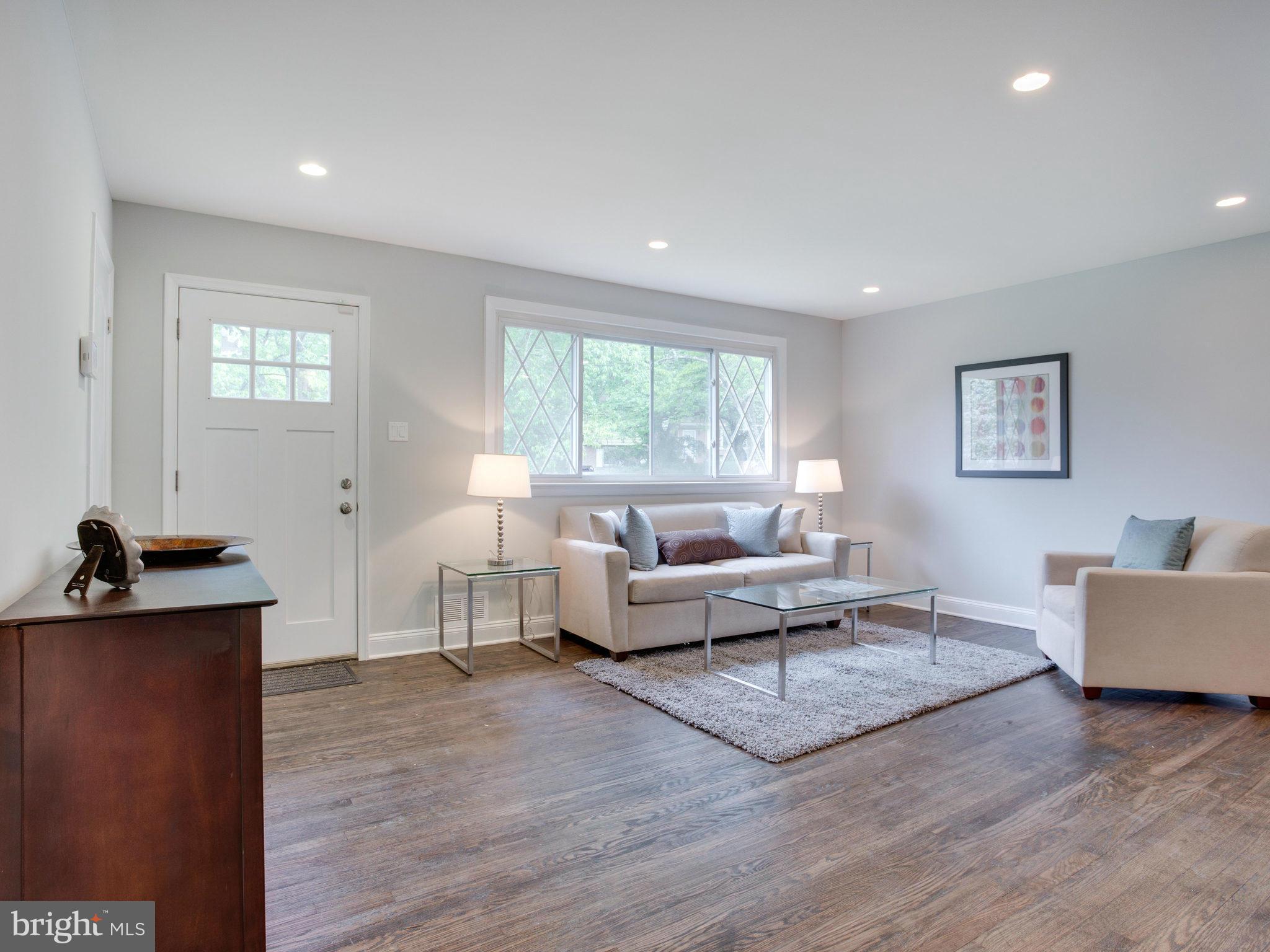 CRESTVIEW MANOR - Residential