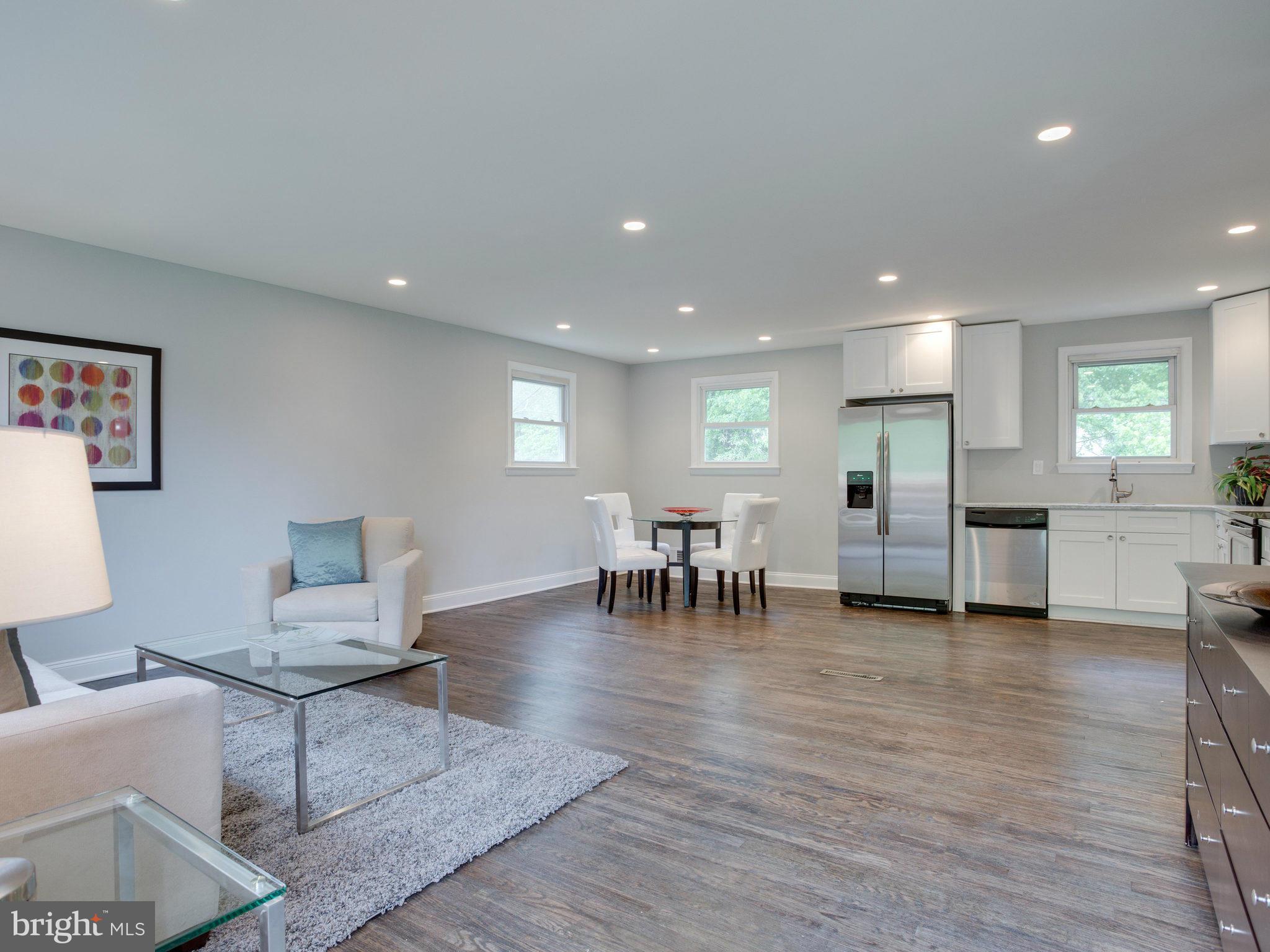 CRESTVIEW MANOR - Residential