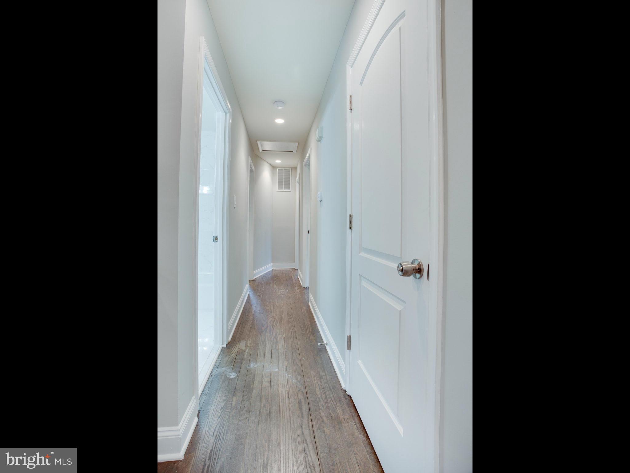 CRESTVIEW MANOR - Residential