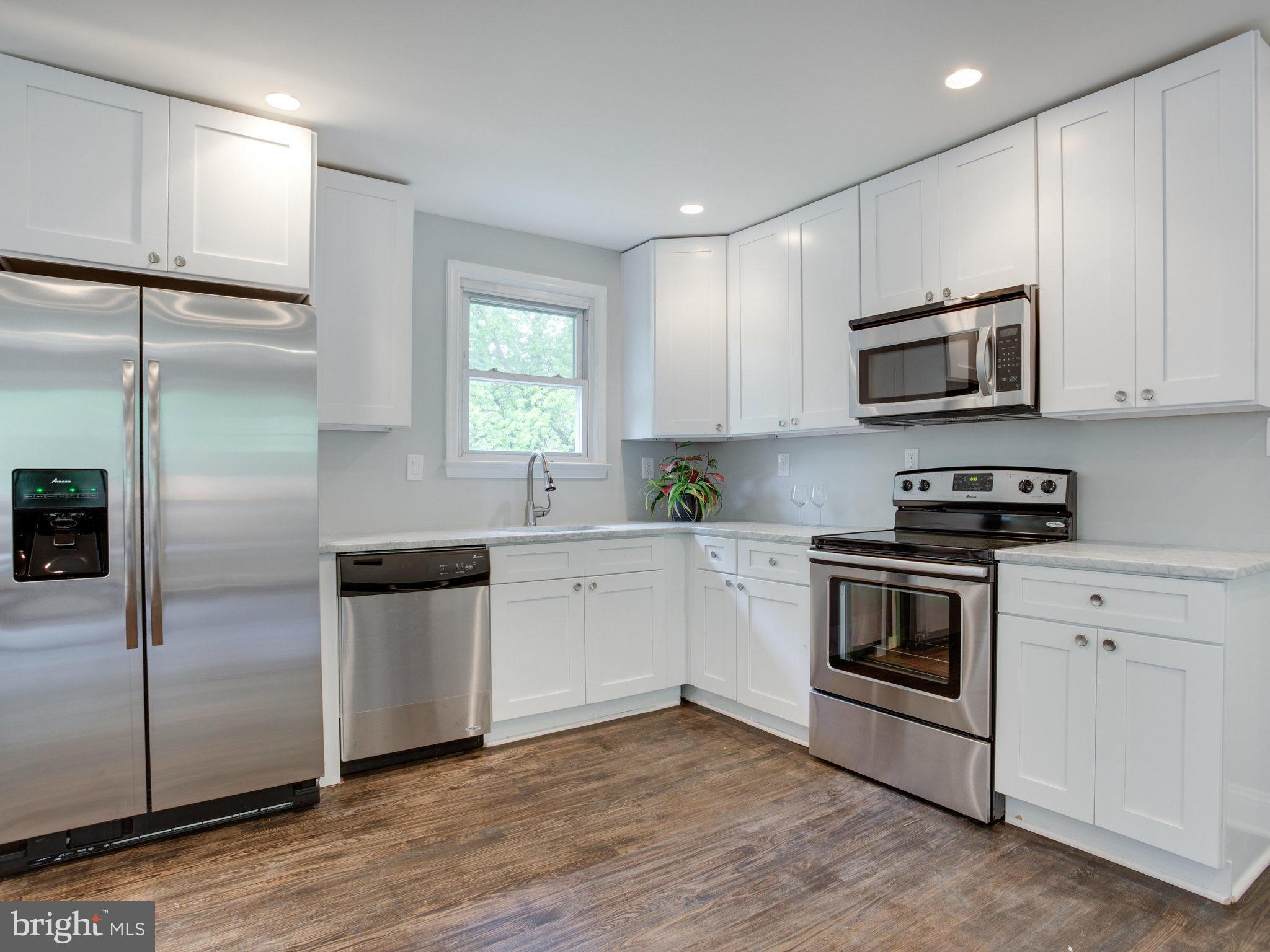 CRESTVIEW MANOR - Residential