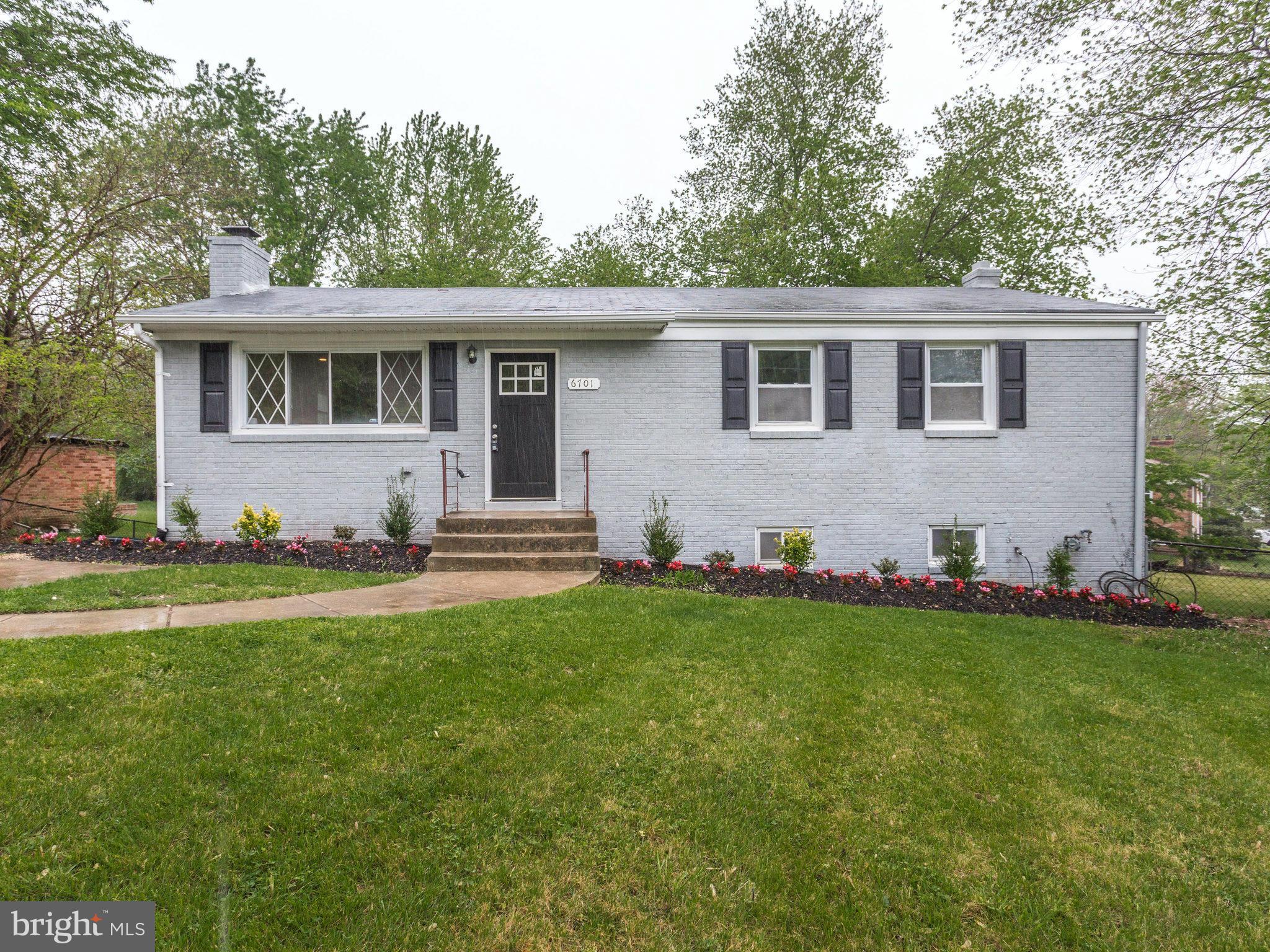 CRESTVIEW MANOR - Residential