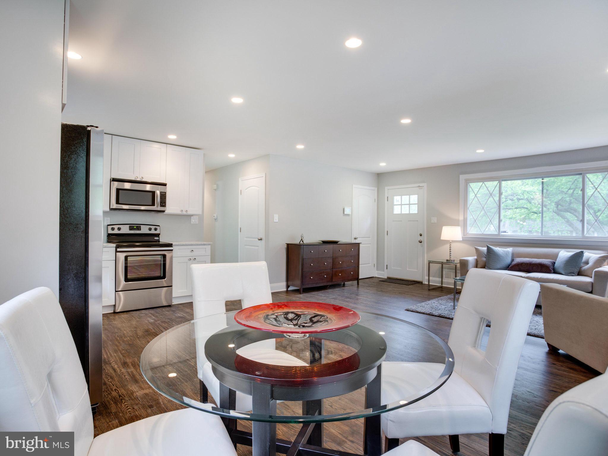 CRESTVIEW MANOR - Residential