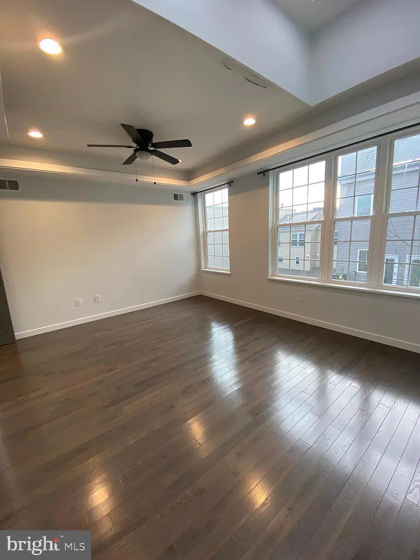 OLDE KENSINGTON - Residential Income