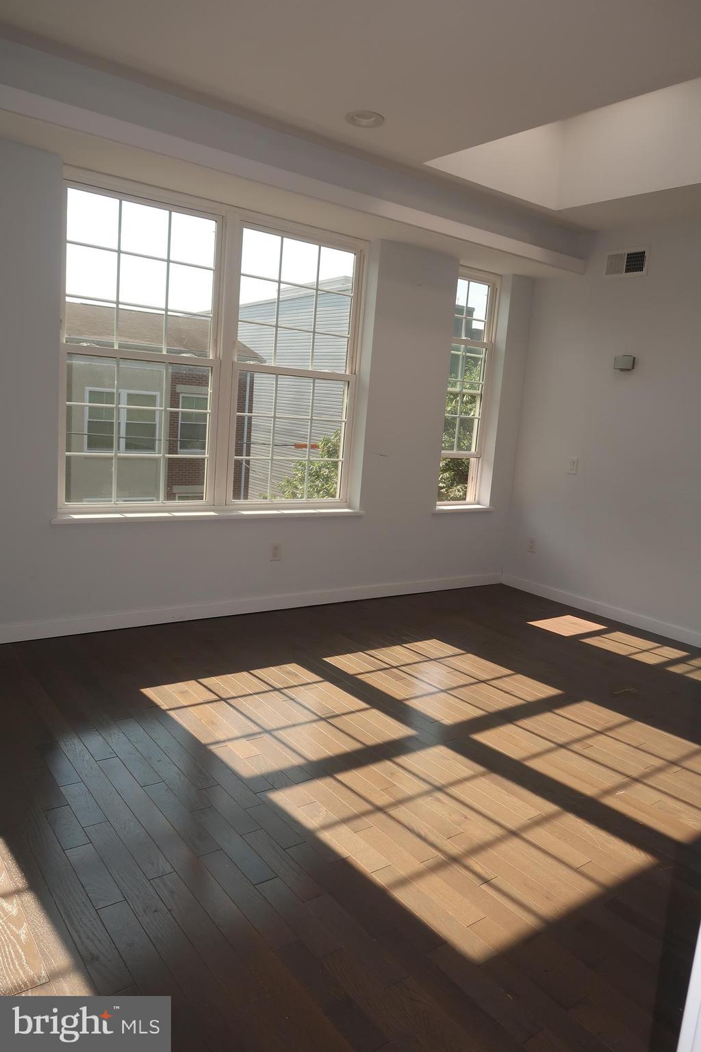 OLDE KENSINGTON - Residential Income