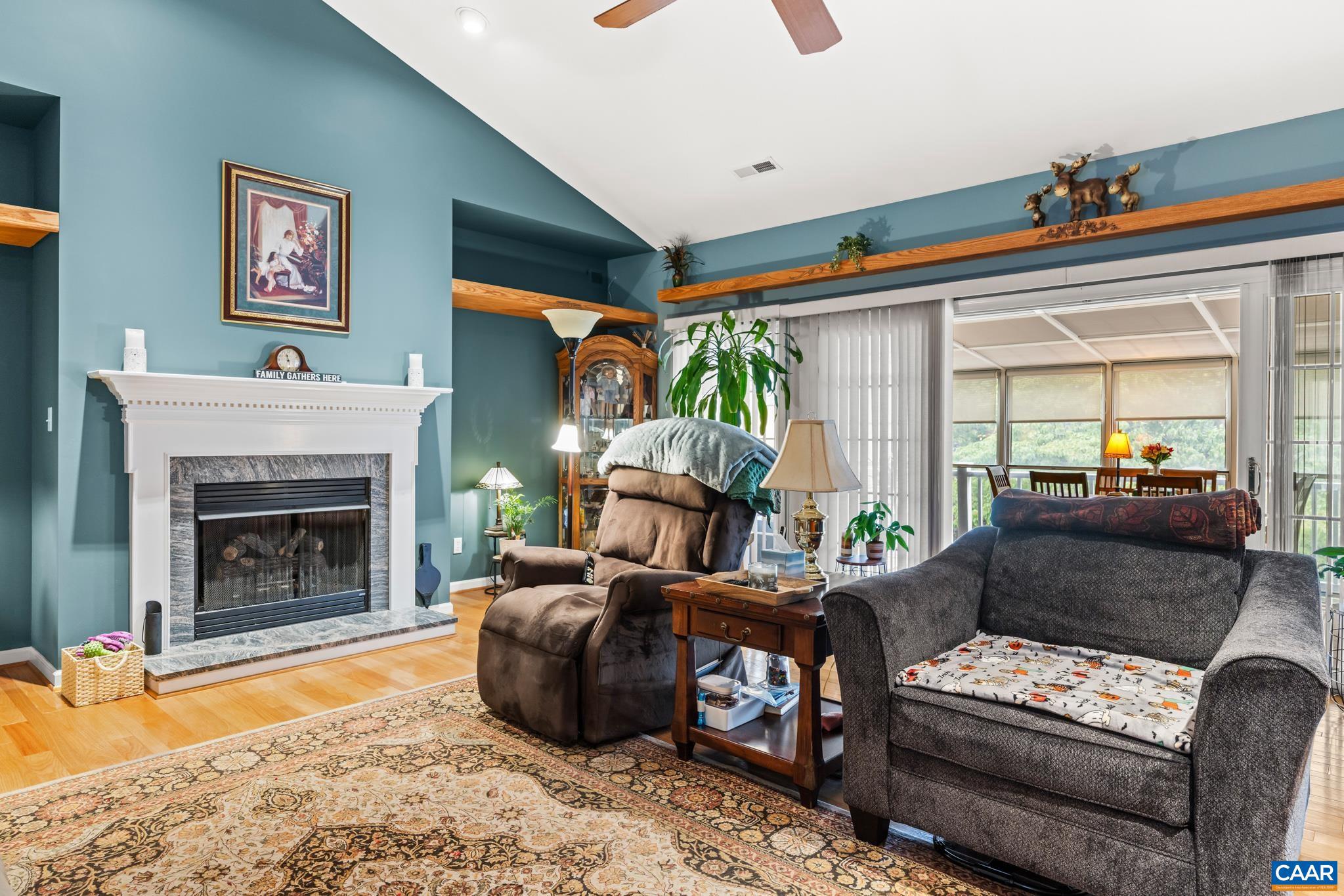 LAKE MONTICELLO - Residential