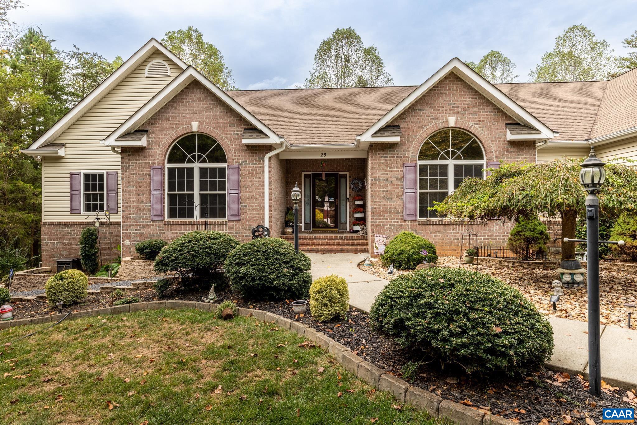 LAKE MONTICELLO - Residential