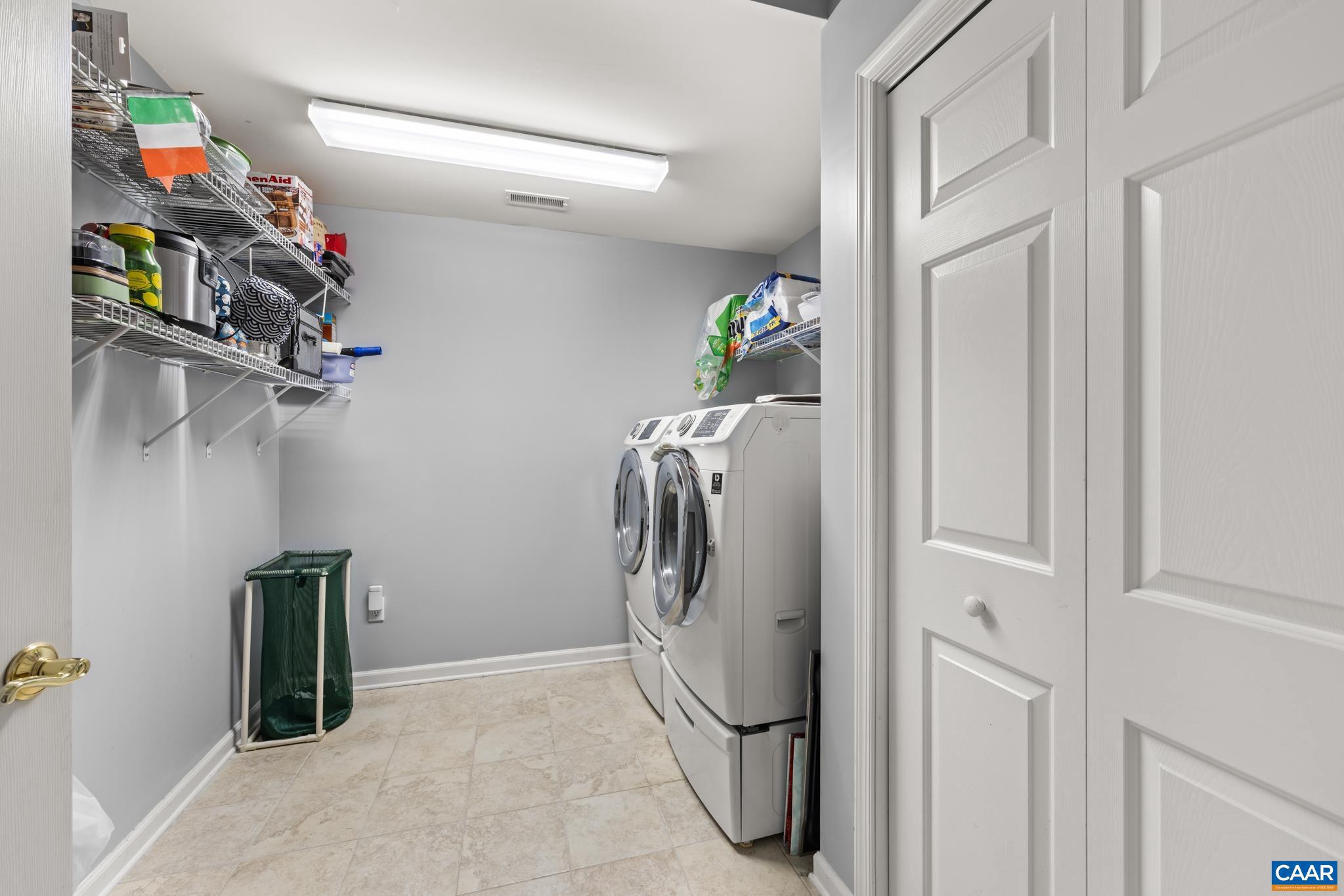 LAKE MONTICELLO - Residential