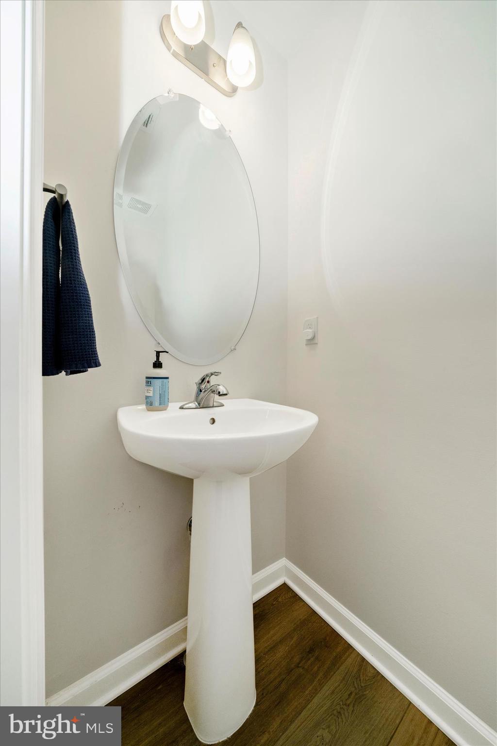 TOWNES AT TATE MANOR - Residential