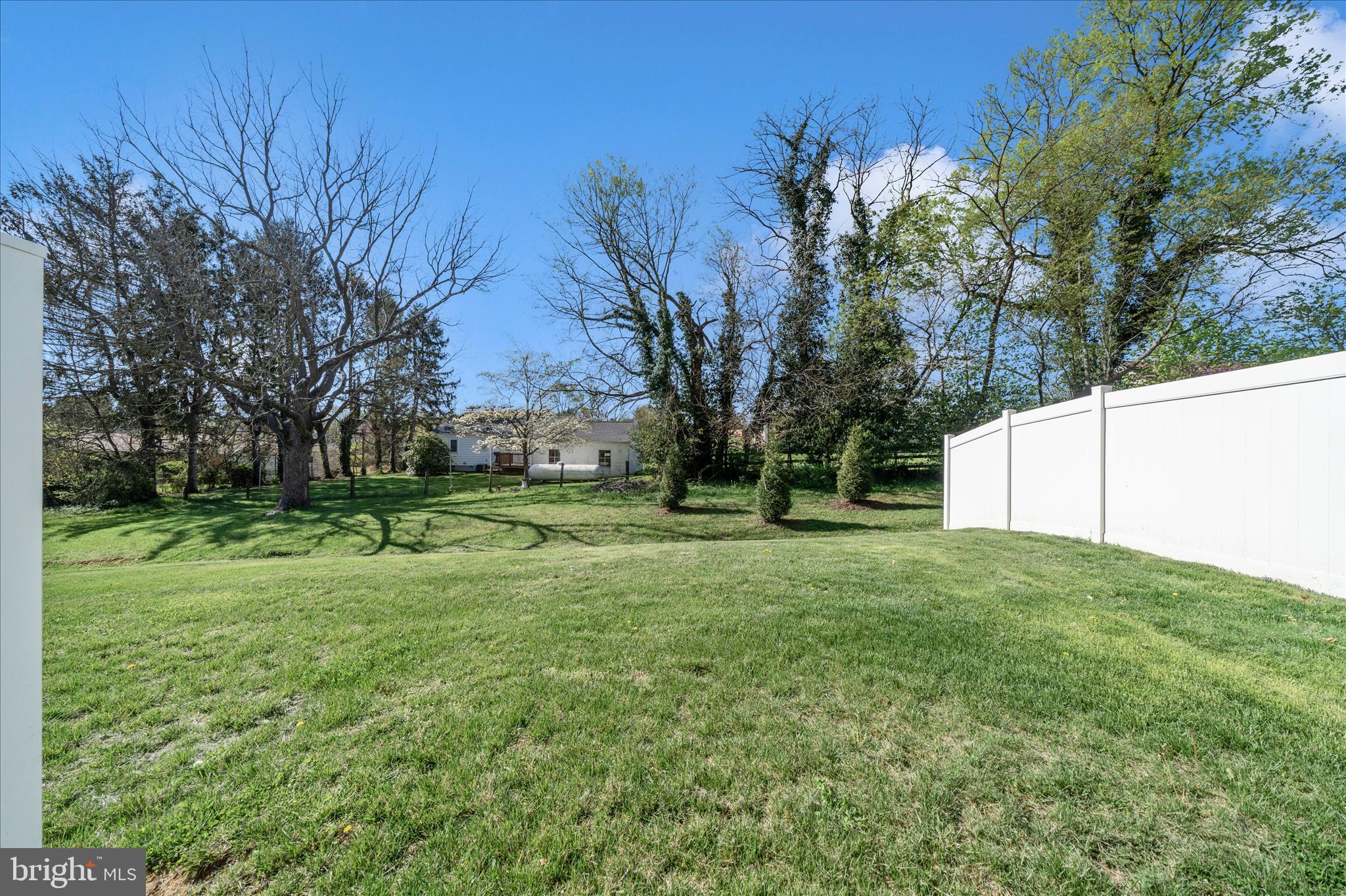 TOWNES AT TATE MANOR - Residential