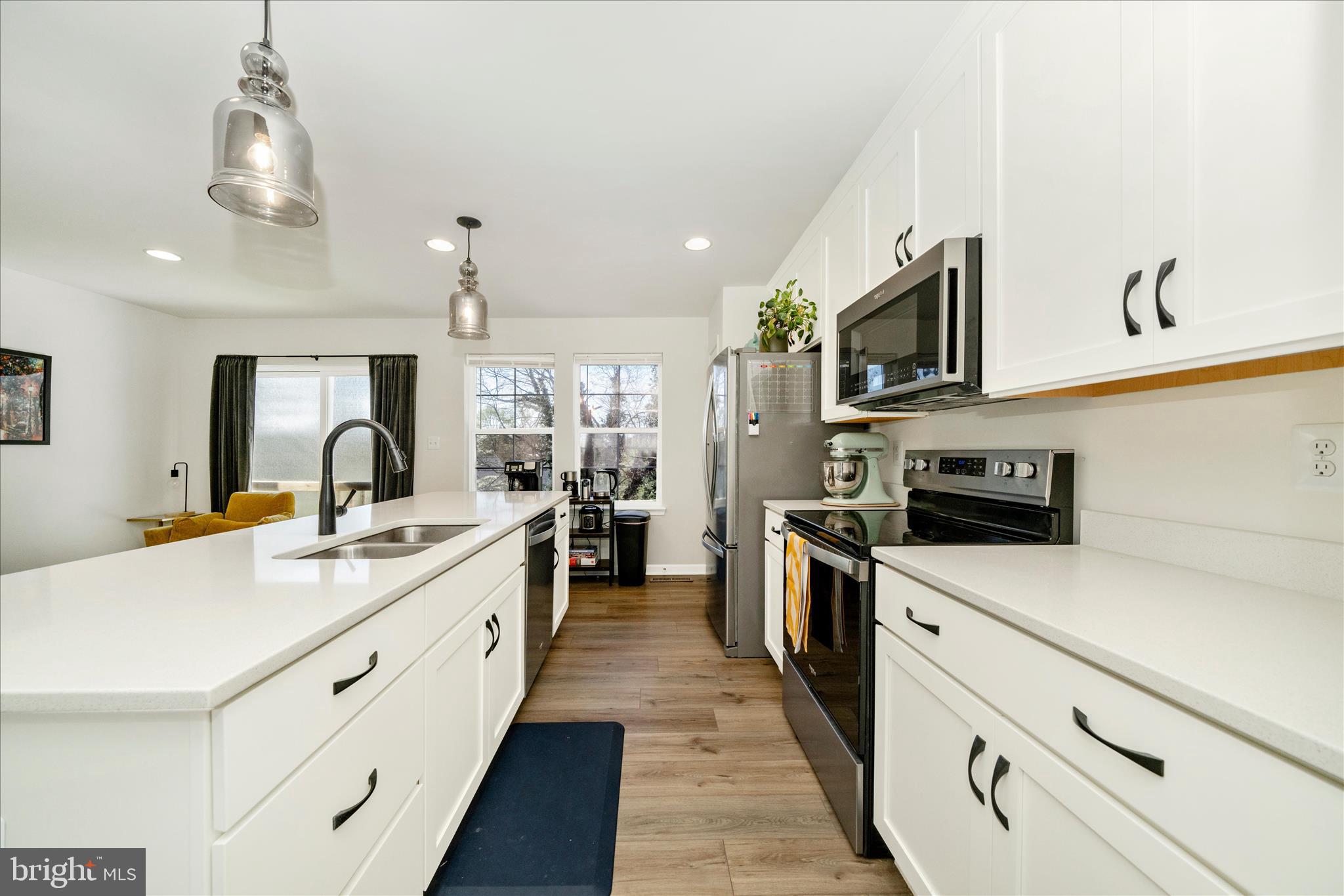 TOWNES AT TATE MANOR - Residential