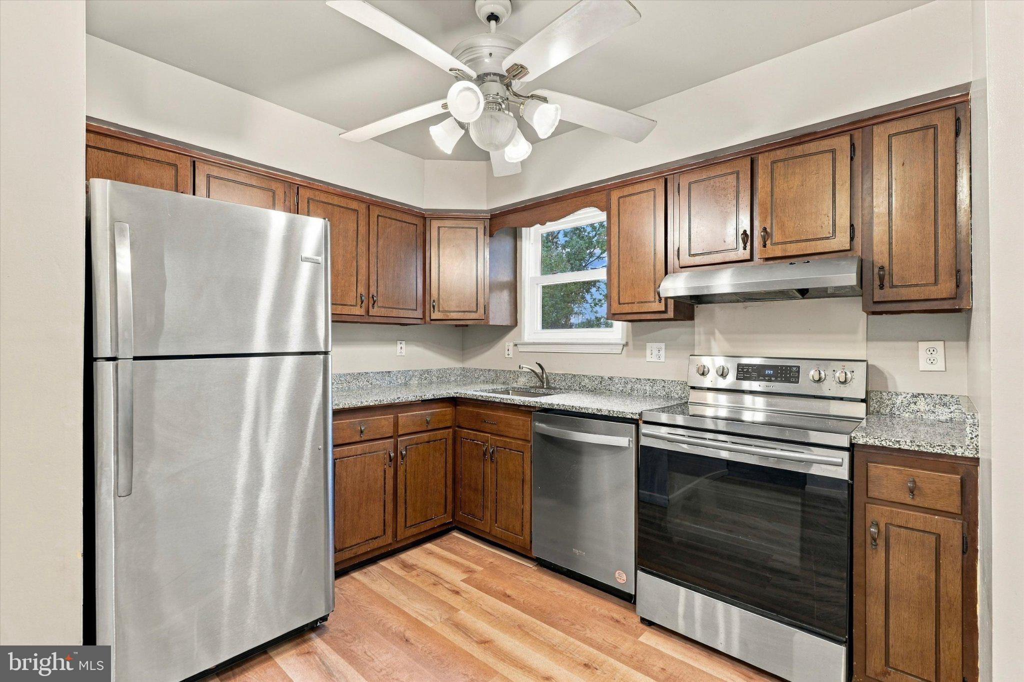 631 VILLAGE LANE