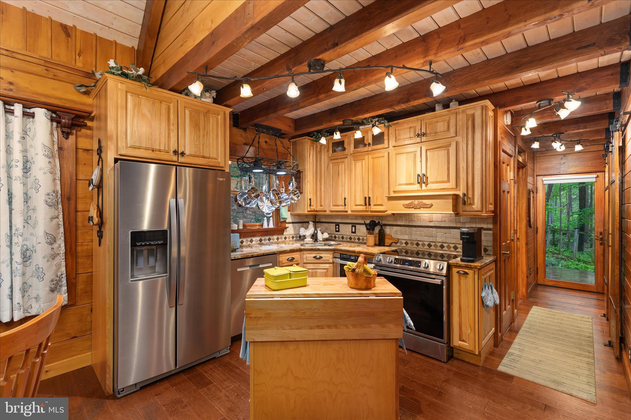 SHORT MOUNTAIN SOUTH - Residential