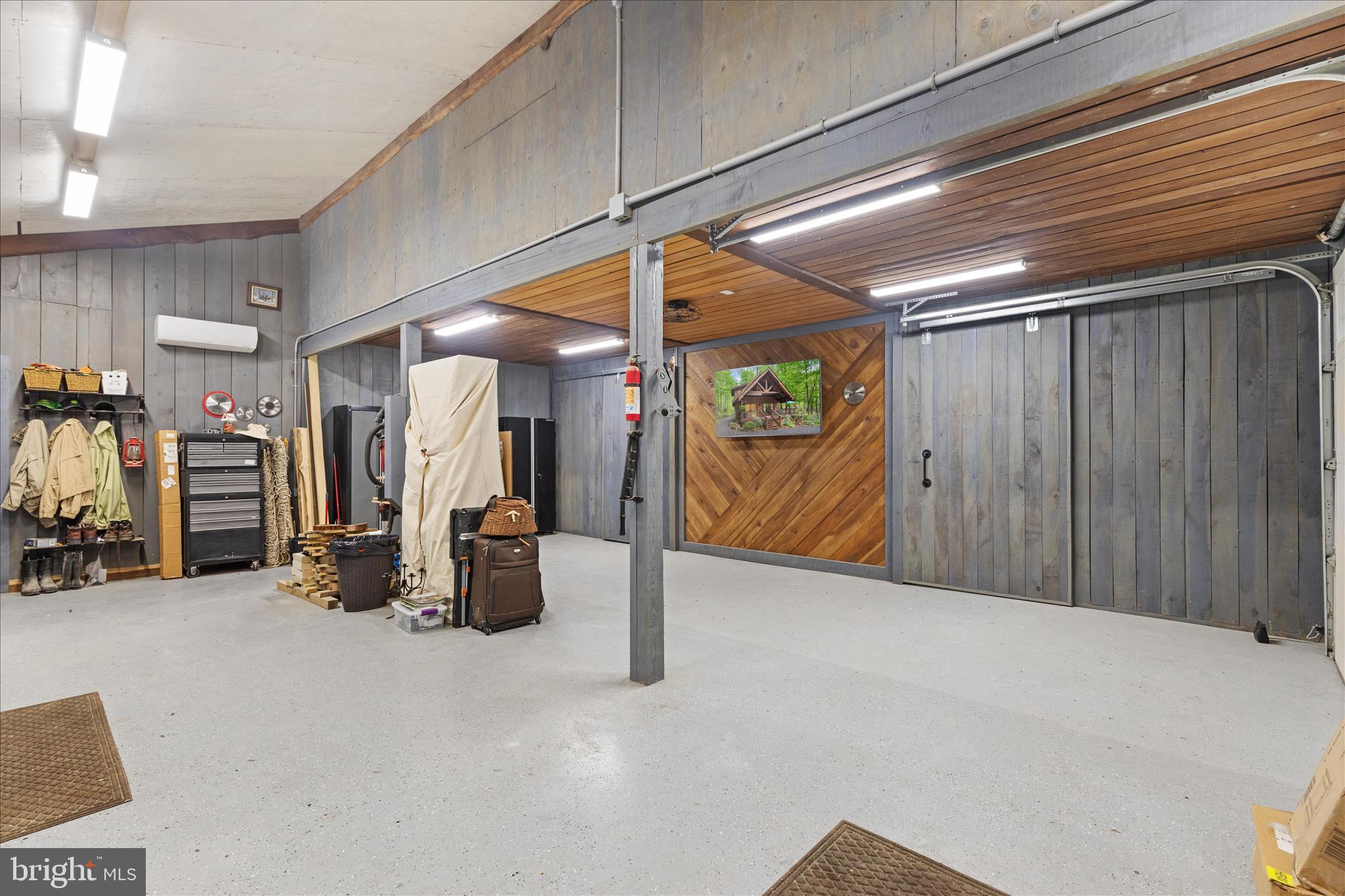SHORT MOUNTAIN SOUTH - Residential