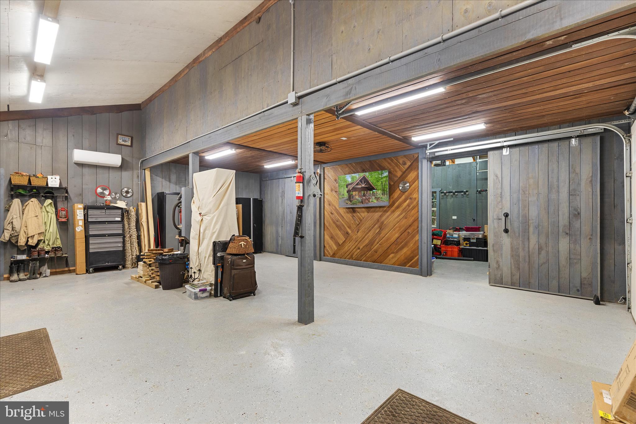 SHORT MOUNTAIN SOUTH - Residential