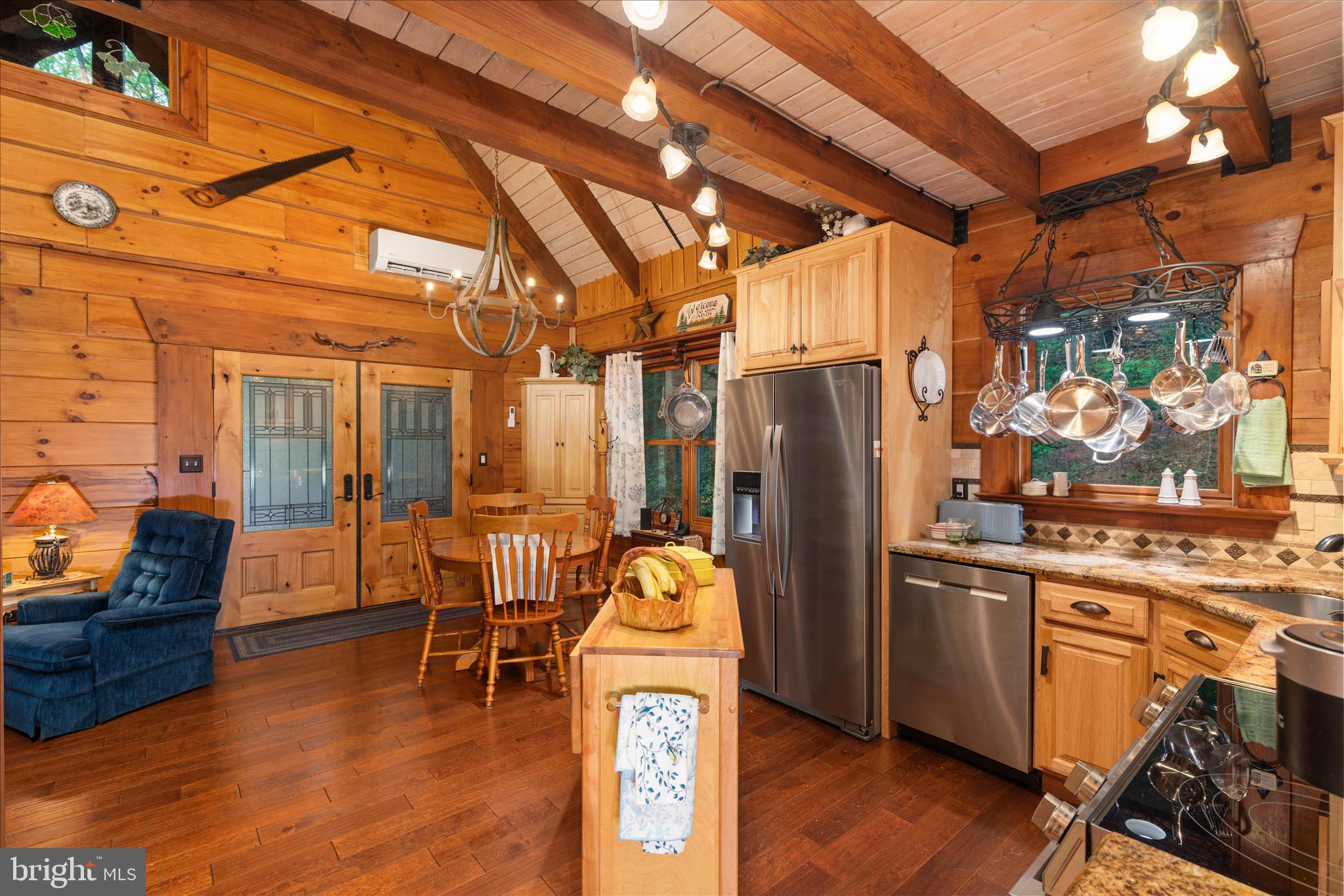 SHORT MOUNTAIN SOUTH - Residential