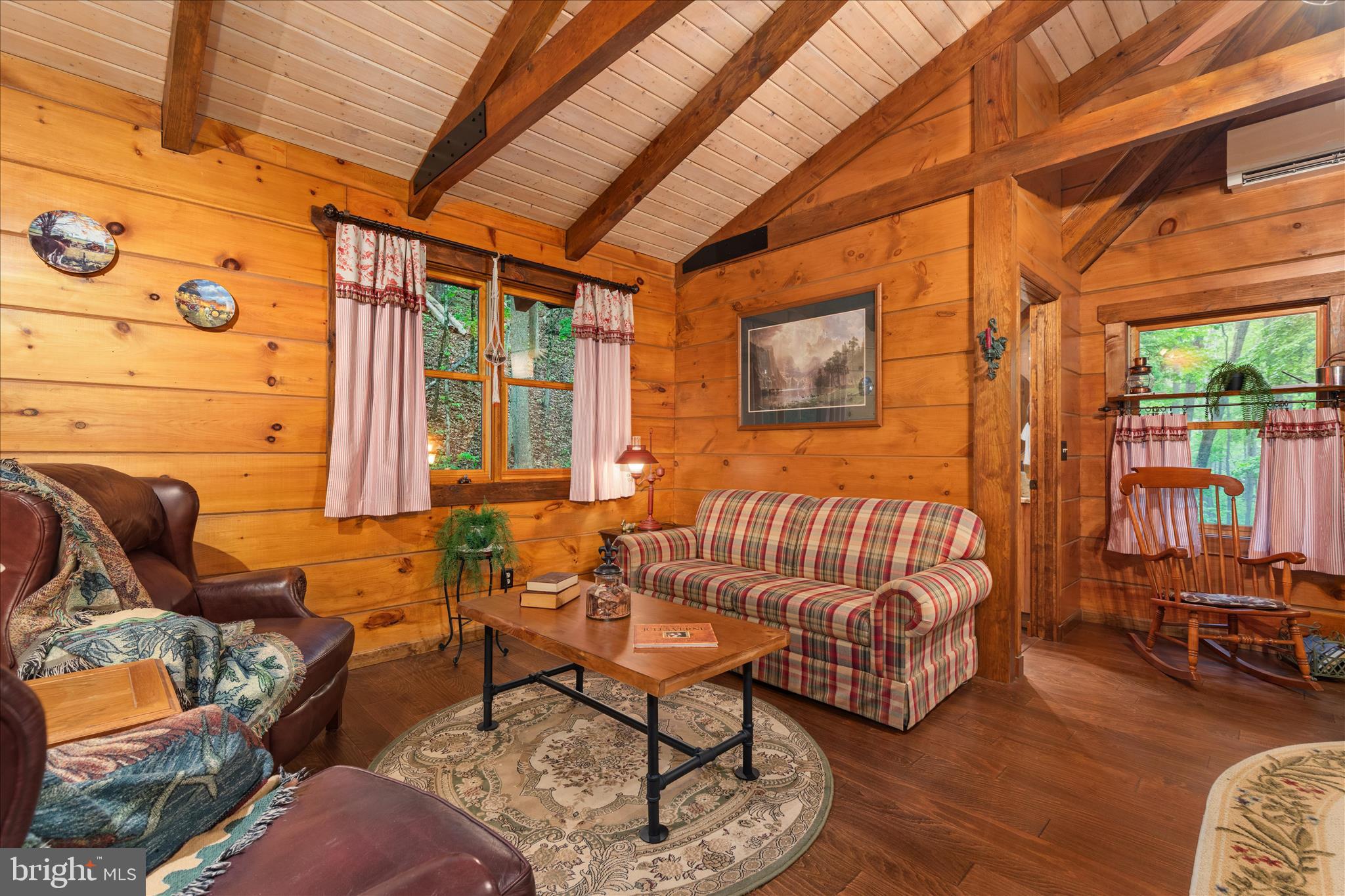 SHORT MOUNTAIN SOUTH - Residential