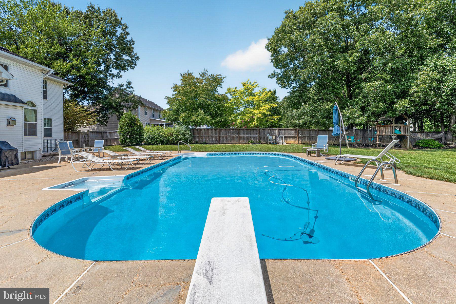 1054 NORFOLK DRIVE