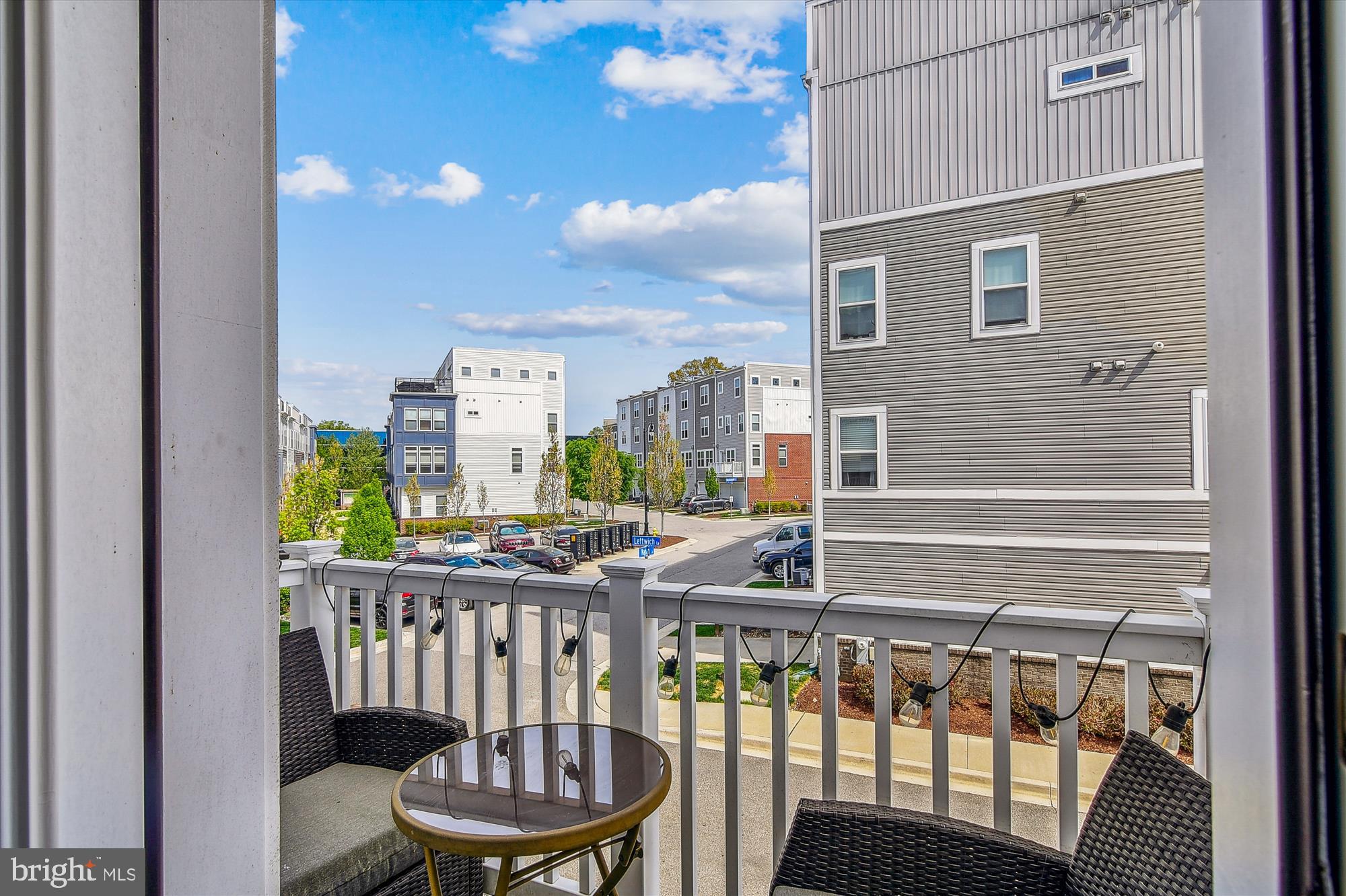 ADMIRALS SQUARE - Residential