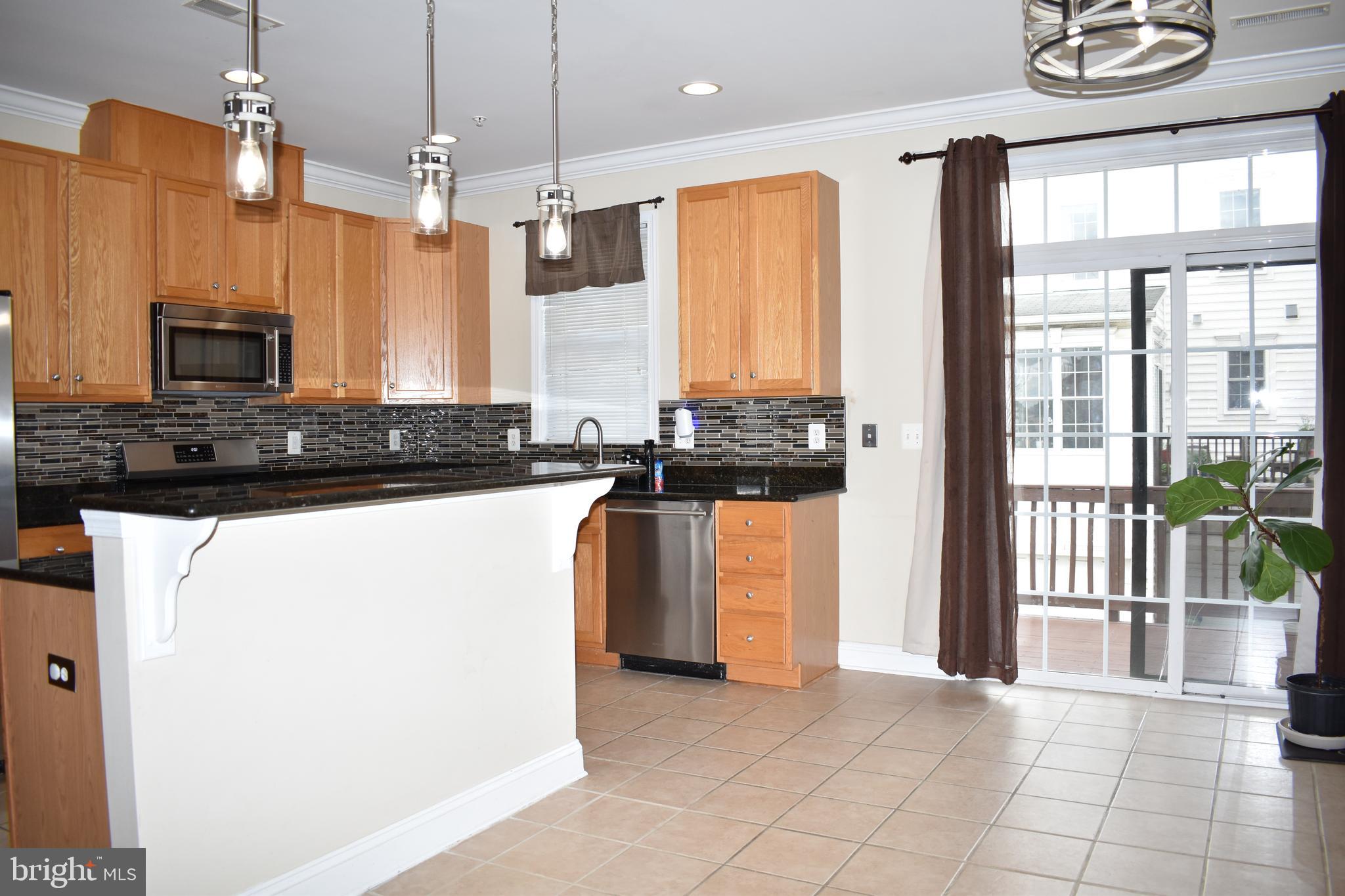 CAMDEN CROSSING - Residential Lease