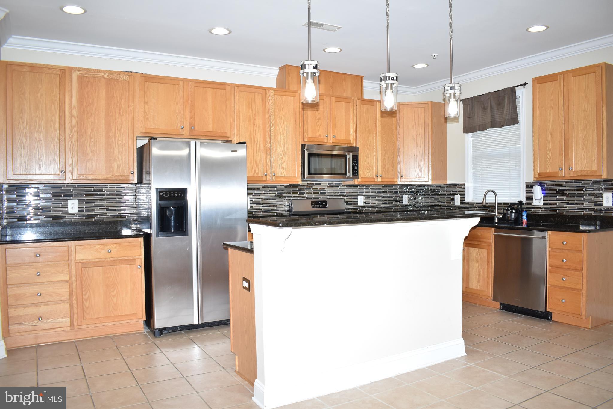 CAMDEN CROSSING - Residential Lease