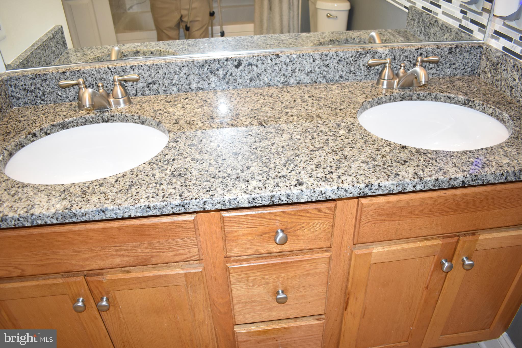 CAMDEN CROSSING - Residential Lease