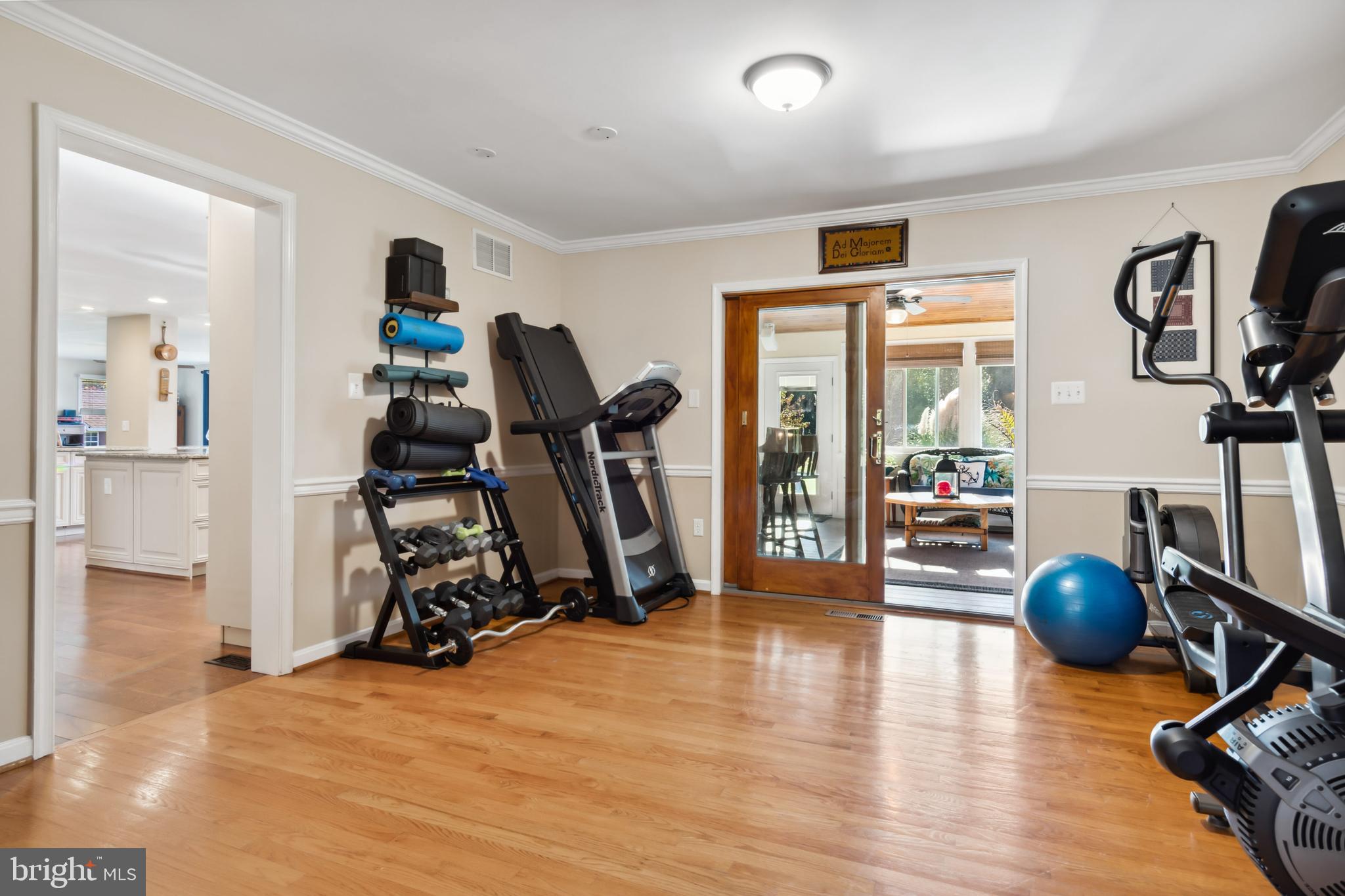 CHEWS MANOR - Residential