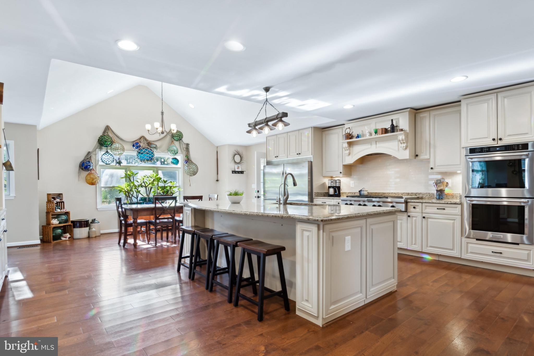 CHEWS MANOR - Residential