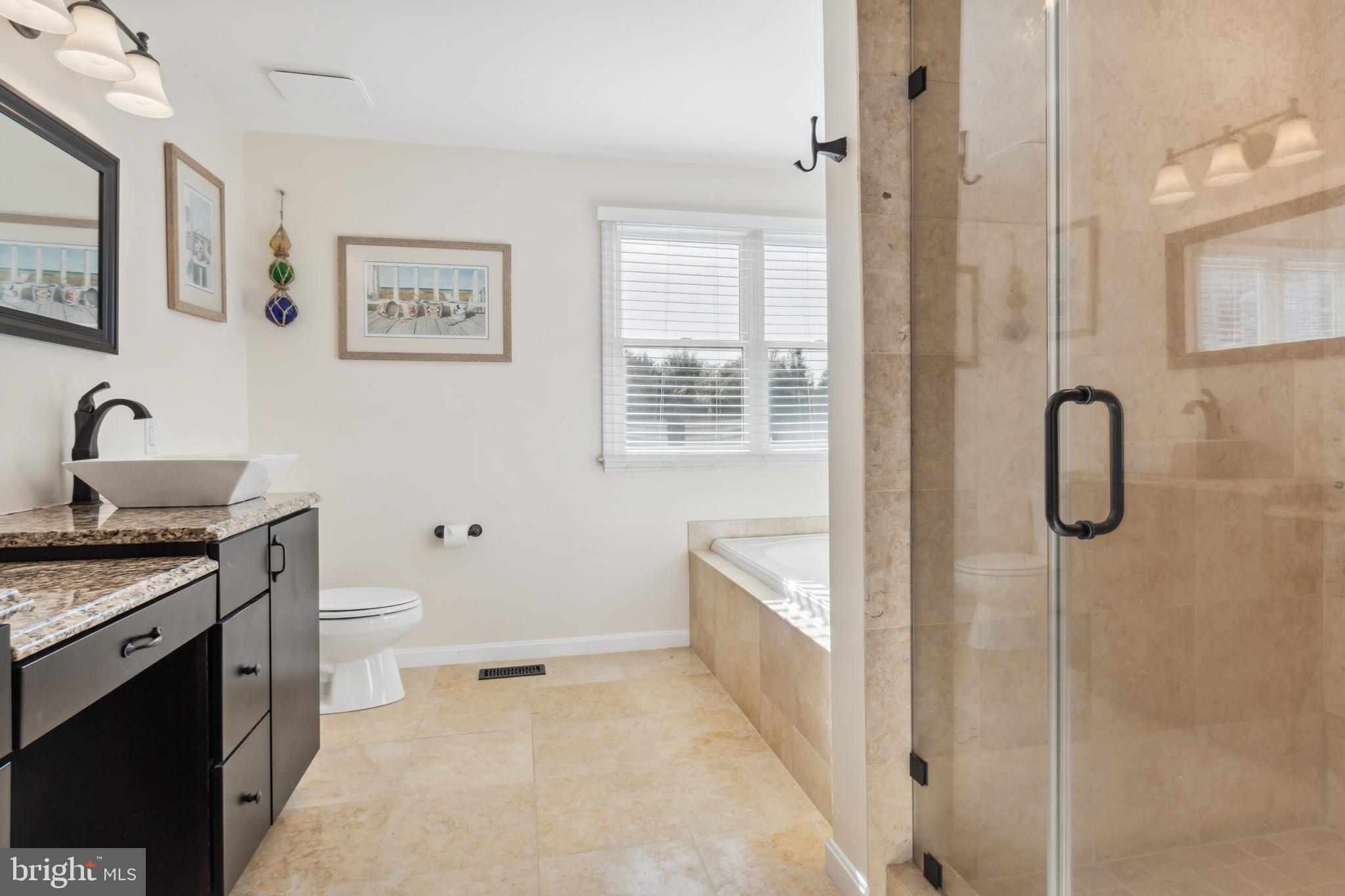 CHEWS MANOR - Residential