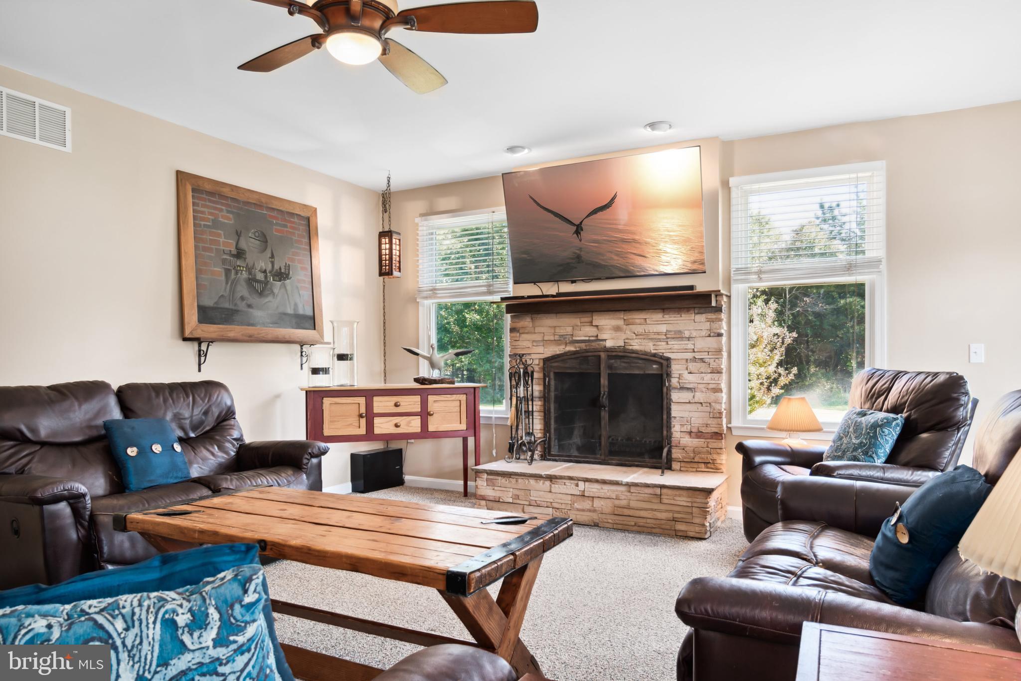 CHEWS MANOR - Residential