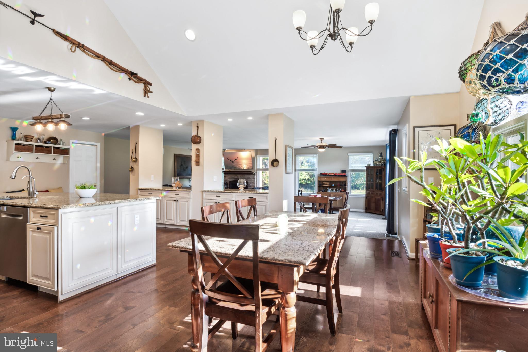 CHEWS MANOR - Residential