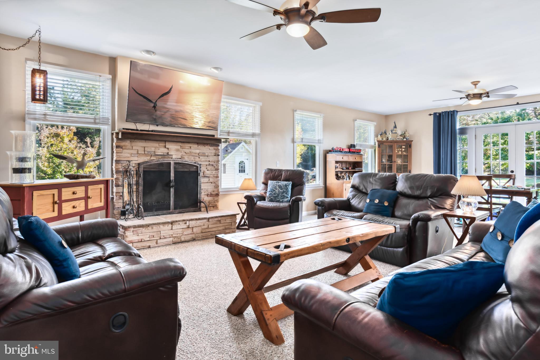 CHEWS MANOR - Residential