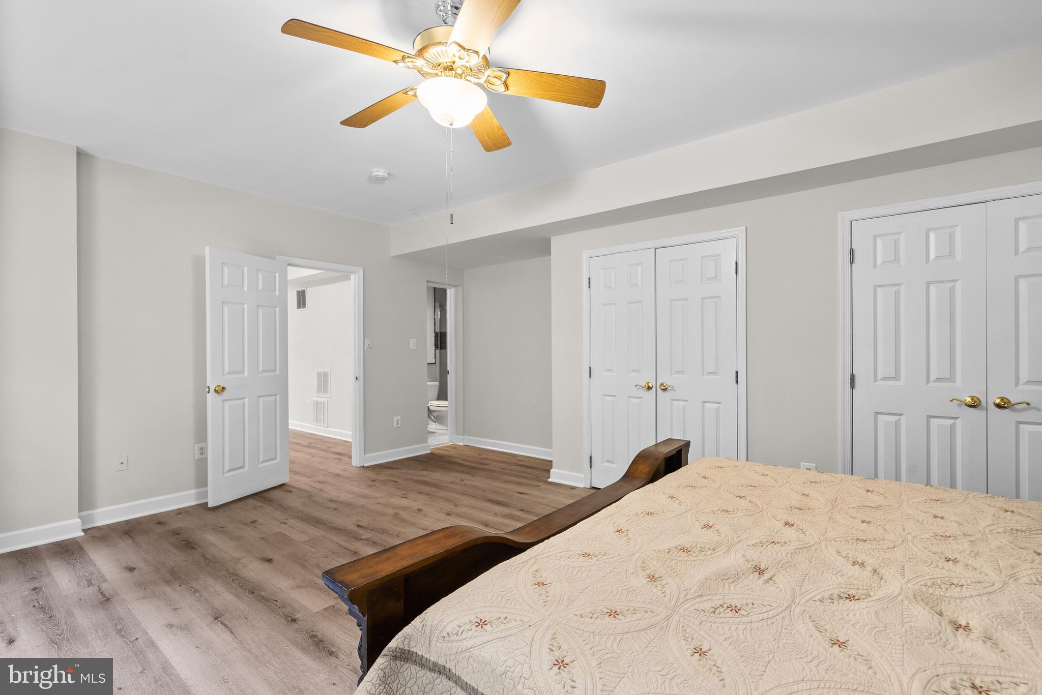 WILLOWS OF POTOMAC - Residential