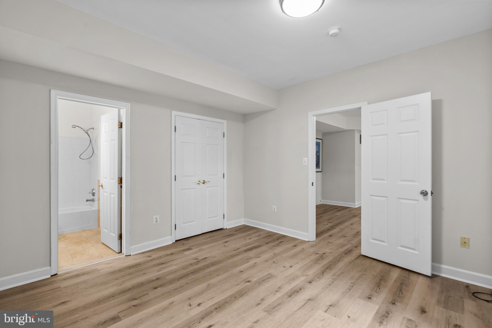 WILLOWS OF POTOMAC - Residential