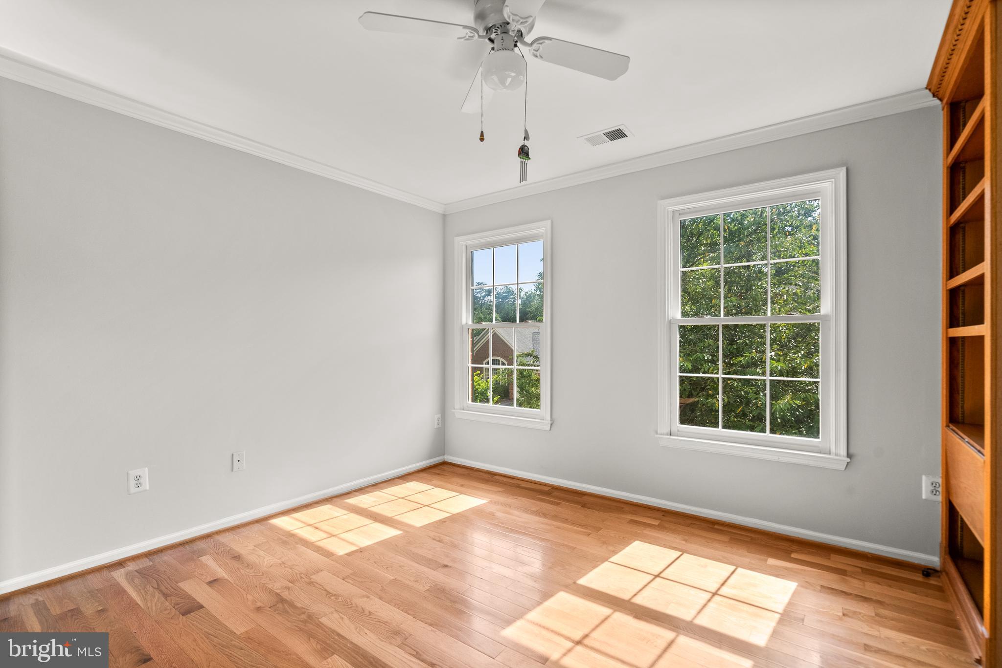 WILLOWS OF POTOMAC - Residential