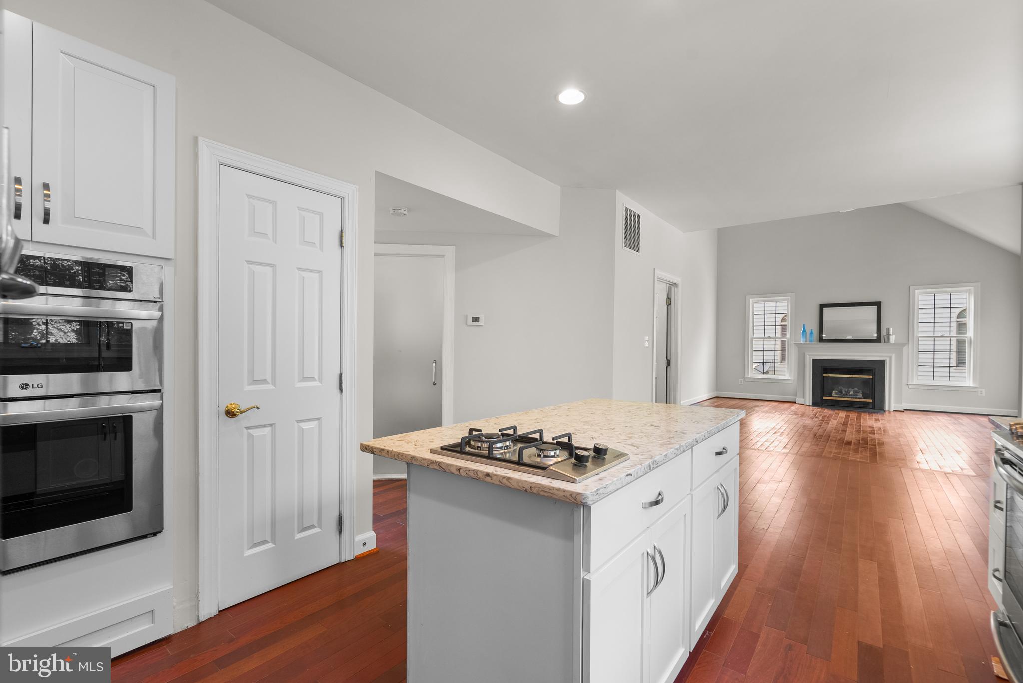 WILLOWS OF POTOMAC - Residential