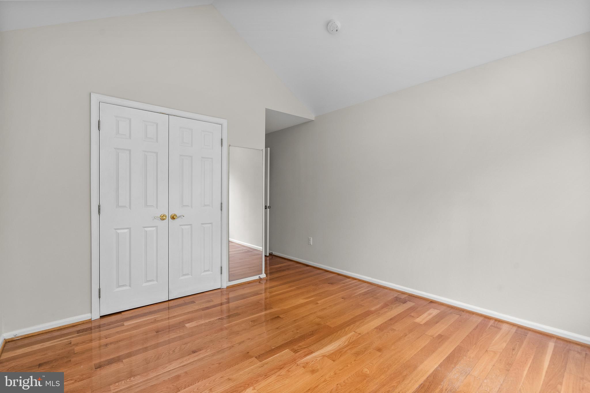 WILLOWS OF POTOMAC - Residential