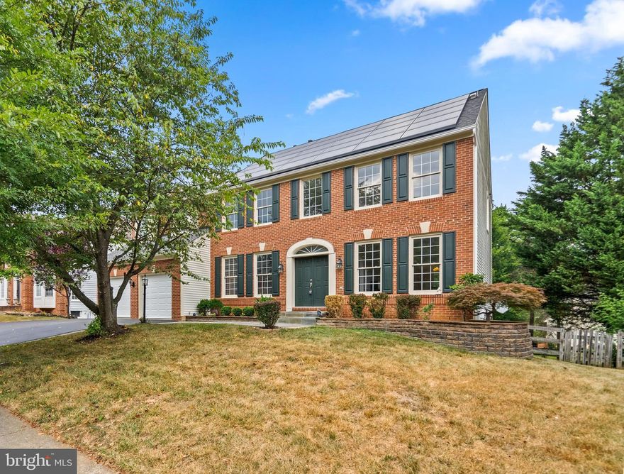 Discover exceptional value in this Willows of Potomac home, boasting 4,600+ sq ft, 9' ceilings on both main and lower levels, elegant crown moulding, and hardwood floors spanning the main and second levels. A state-of-the-art kitchen and renovated bathrooms, including a spa-inspired primary bath, add modern sophistication. The main level library offers custom built-ins, while the renovated kitchen flows into a family room with vaulted ceilings and gas burning fireplace. Upstairs, find 4 bedrooms and 3 full bathrooms, with an additional 2 bedrooms and 2 full bathrooms on the walk-out lower level. Enjoy a private, fenced backyard and paver patio in this prime location with convenient access to shopping, restaurants, and major highways.  HOA Includes: Community pool, tot-lots, basketball courts, tennis courts, walking paths, and exercise room

Home Improvements:
-Roof : 2019
- HVAC: 2022 (2 zones)