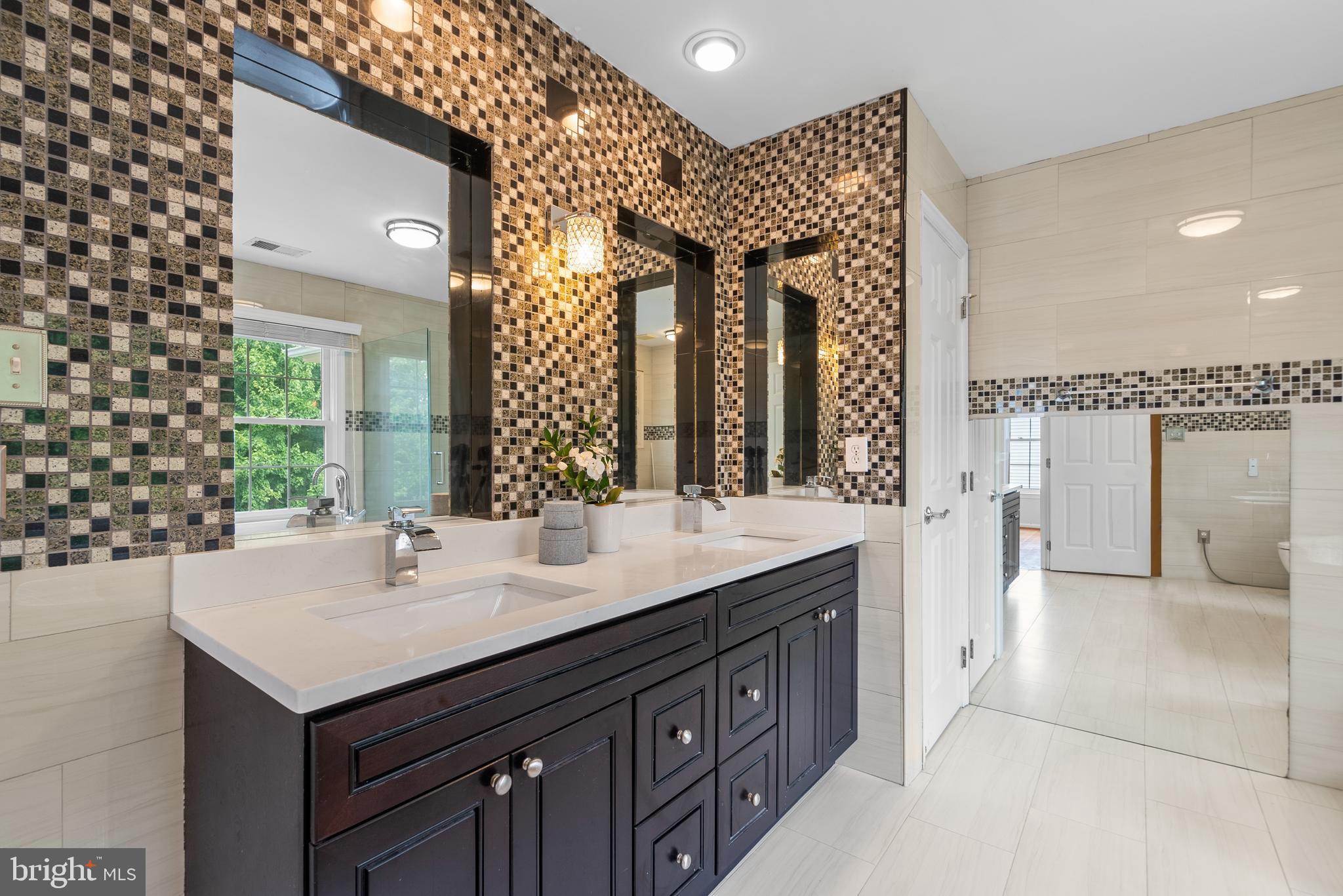 WILLOWS OF POTOMAC - Residential