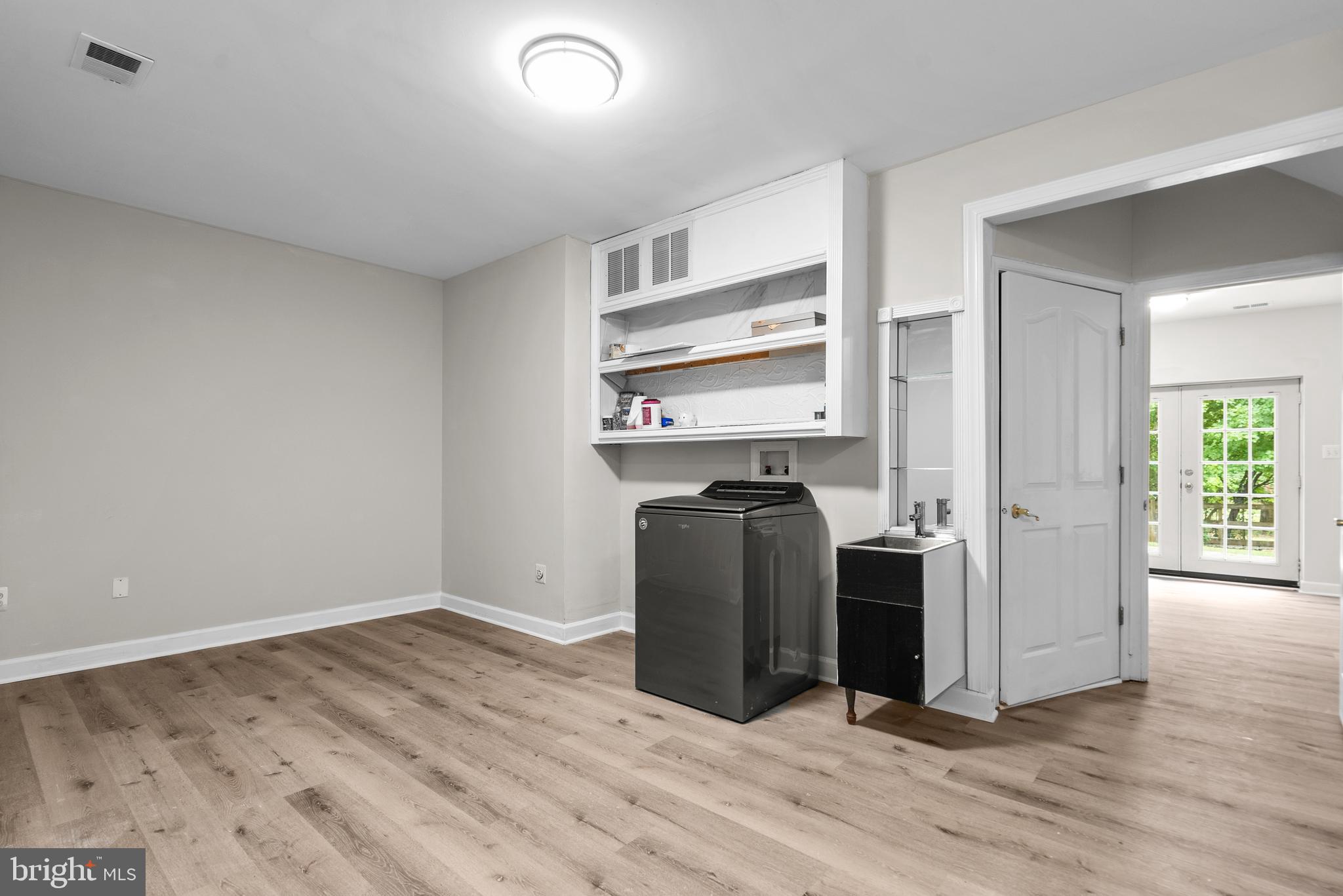 WILLOWS OF POTOMAC - Residential