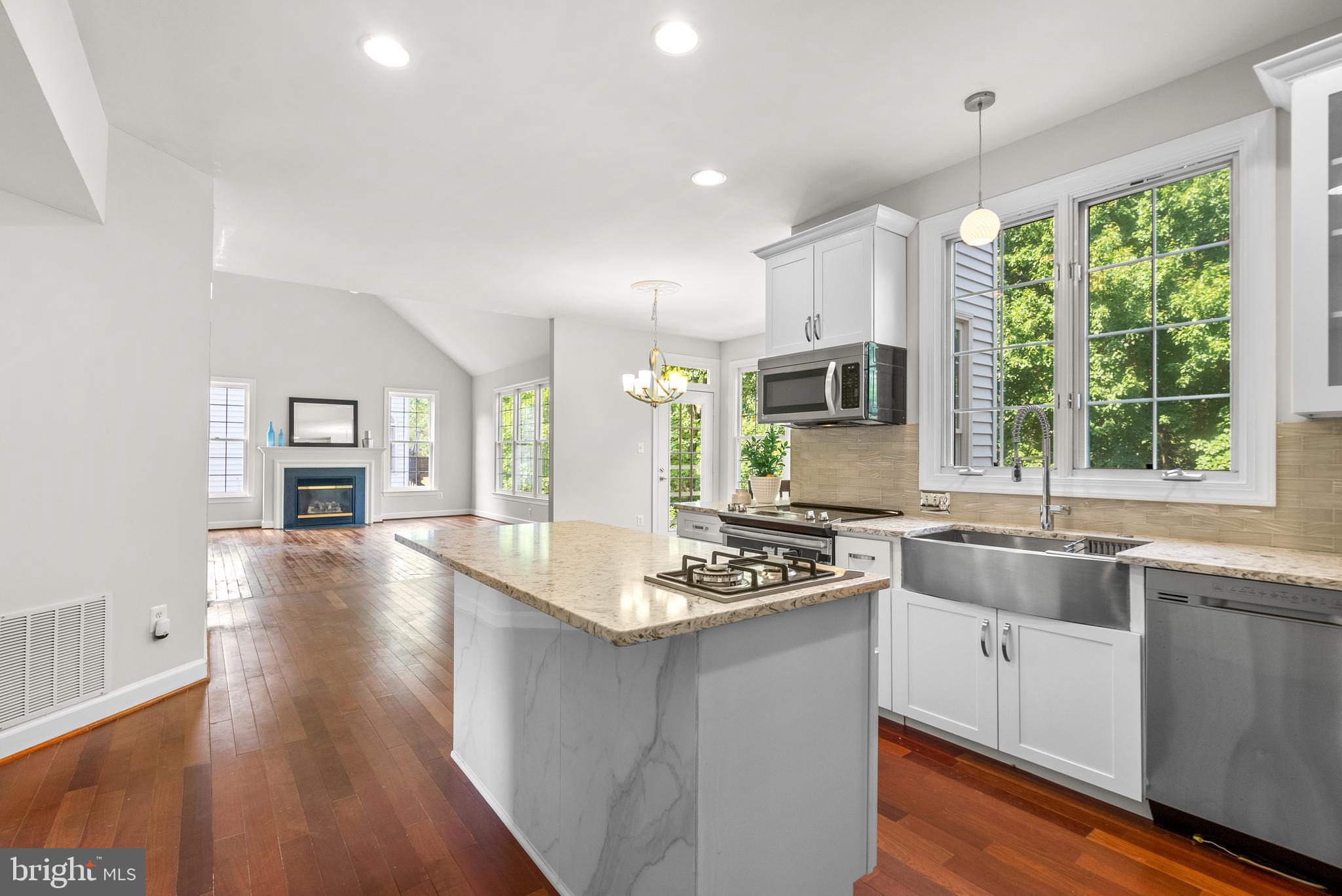 WILLOWS OF POTOMAC - Residential